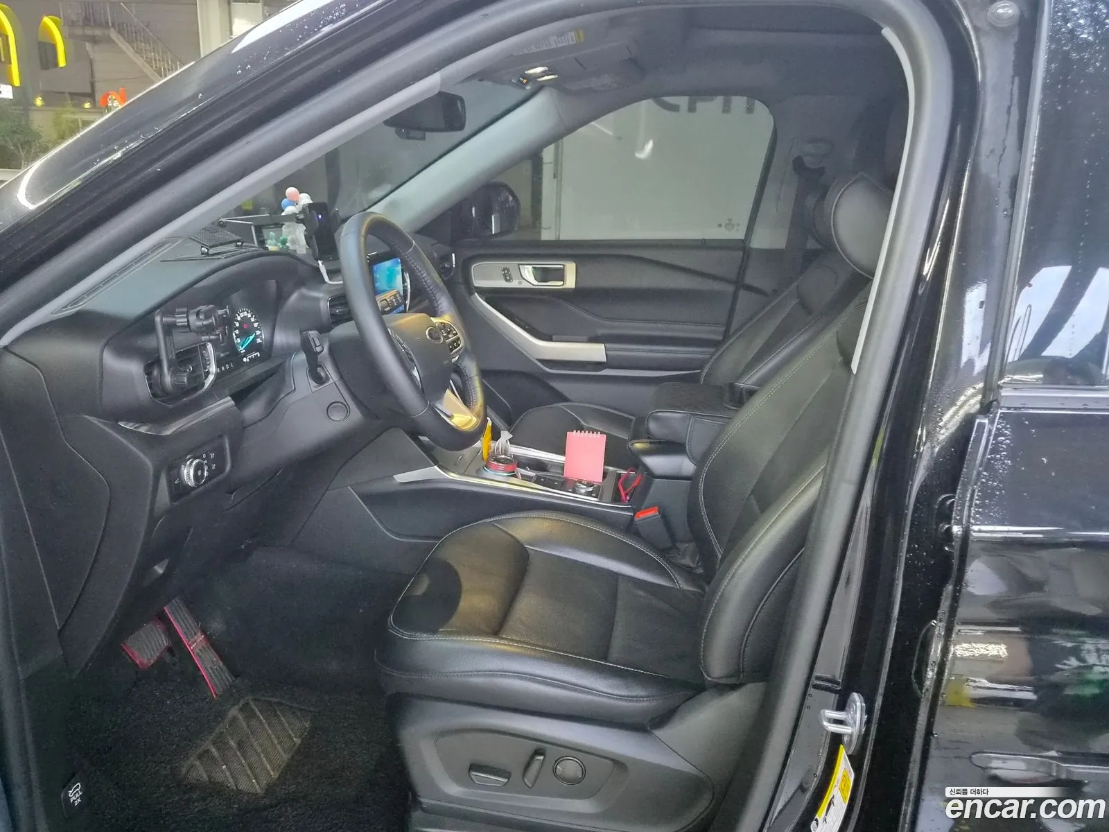 Ford Explorer 6th Gen 2021 — 11