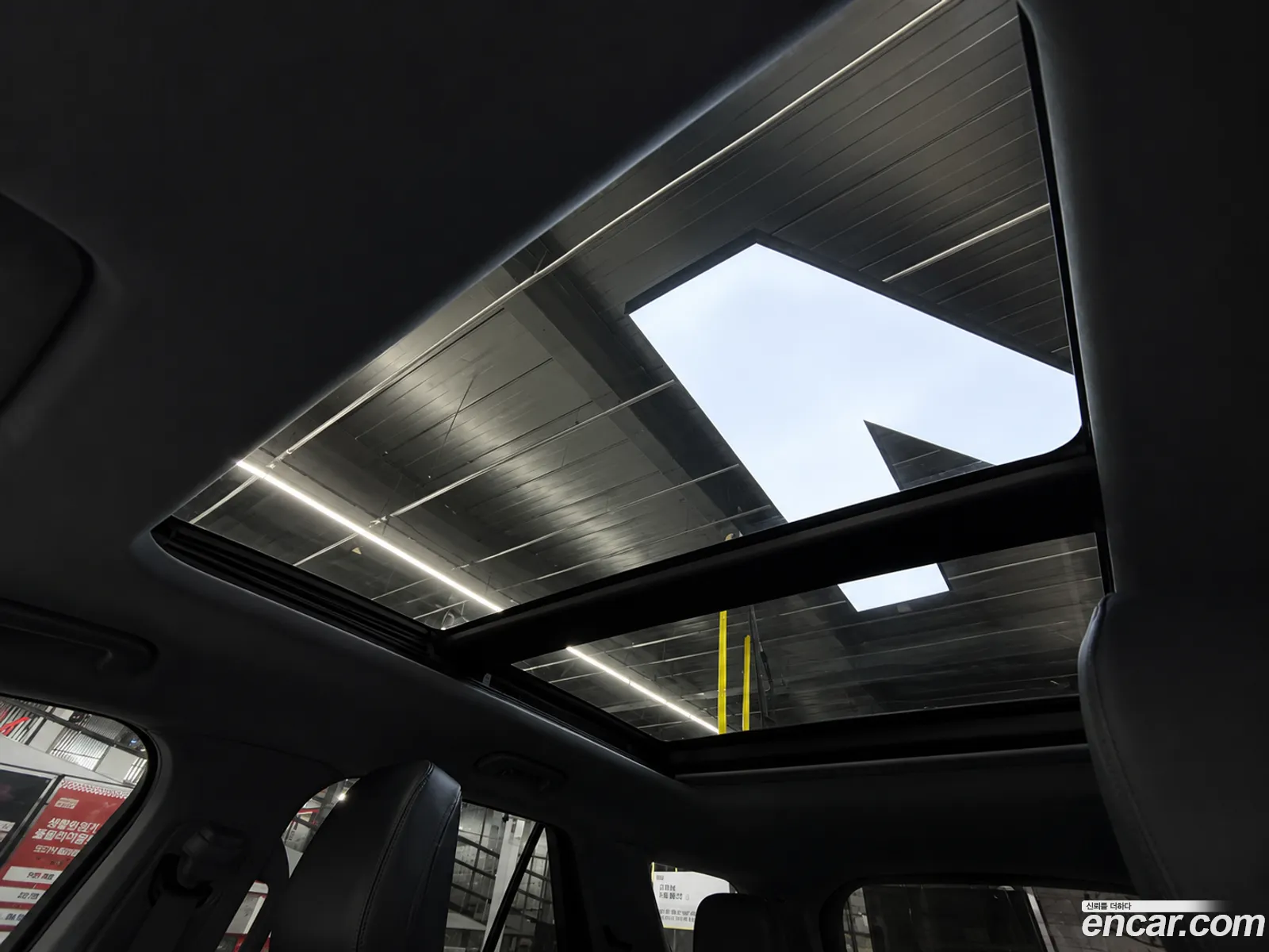 Ford Explorer 6th Gen 2021 — 4