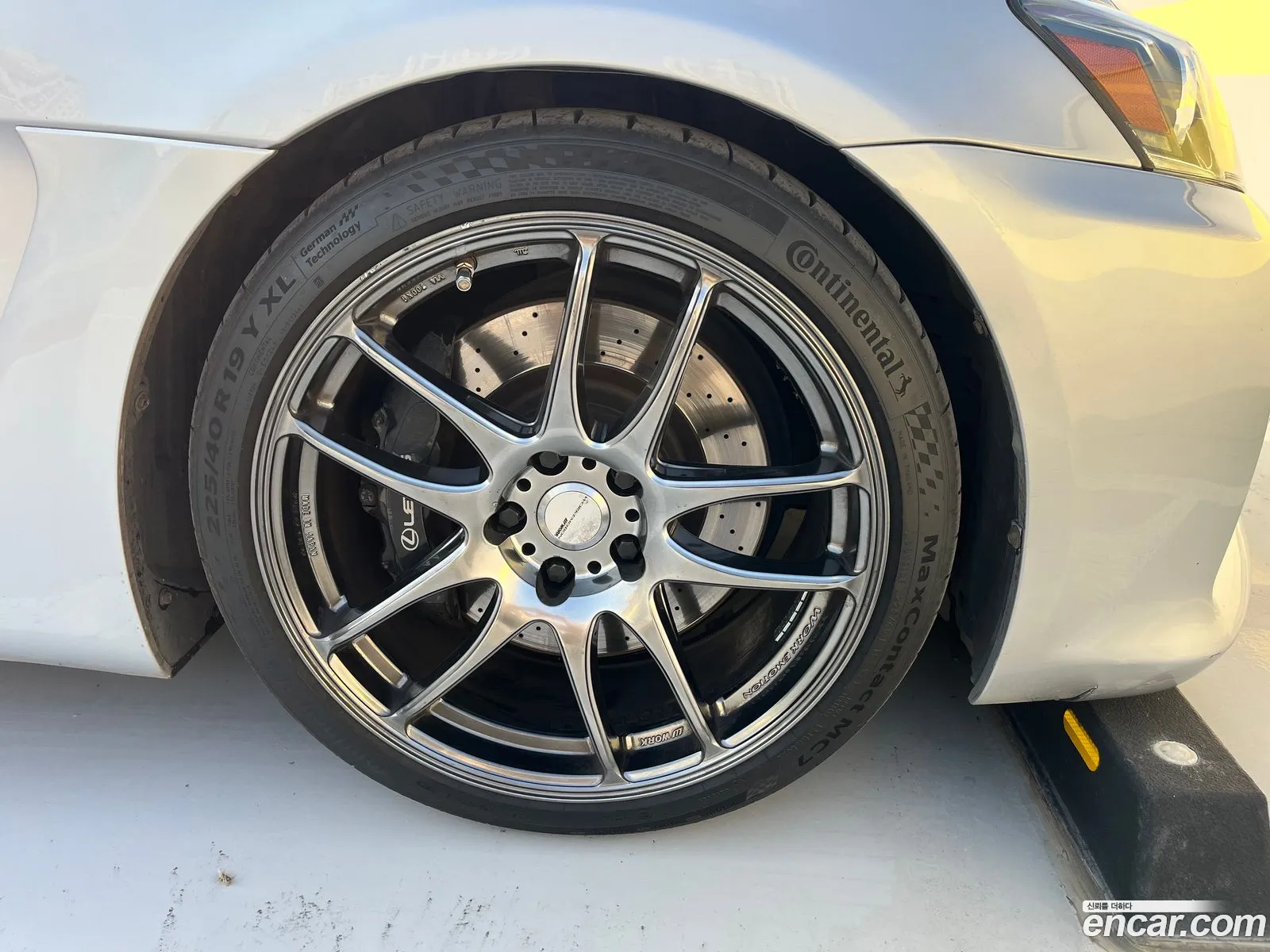 Lexus IS F 2010 — 12