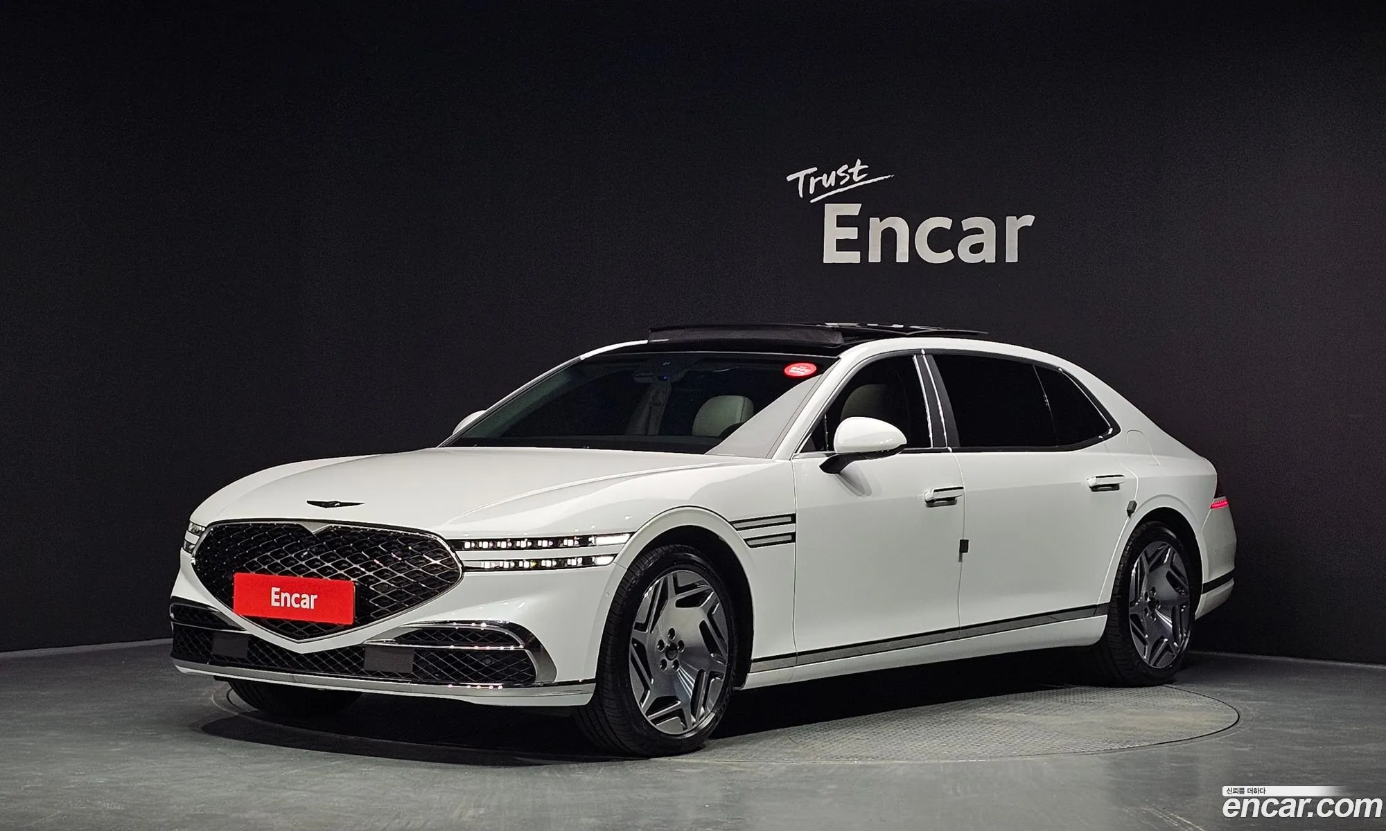 Genesis G90 2022 KMTFE11DDNU015328 — 4