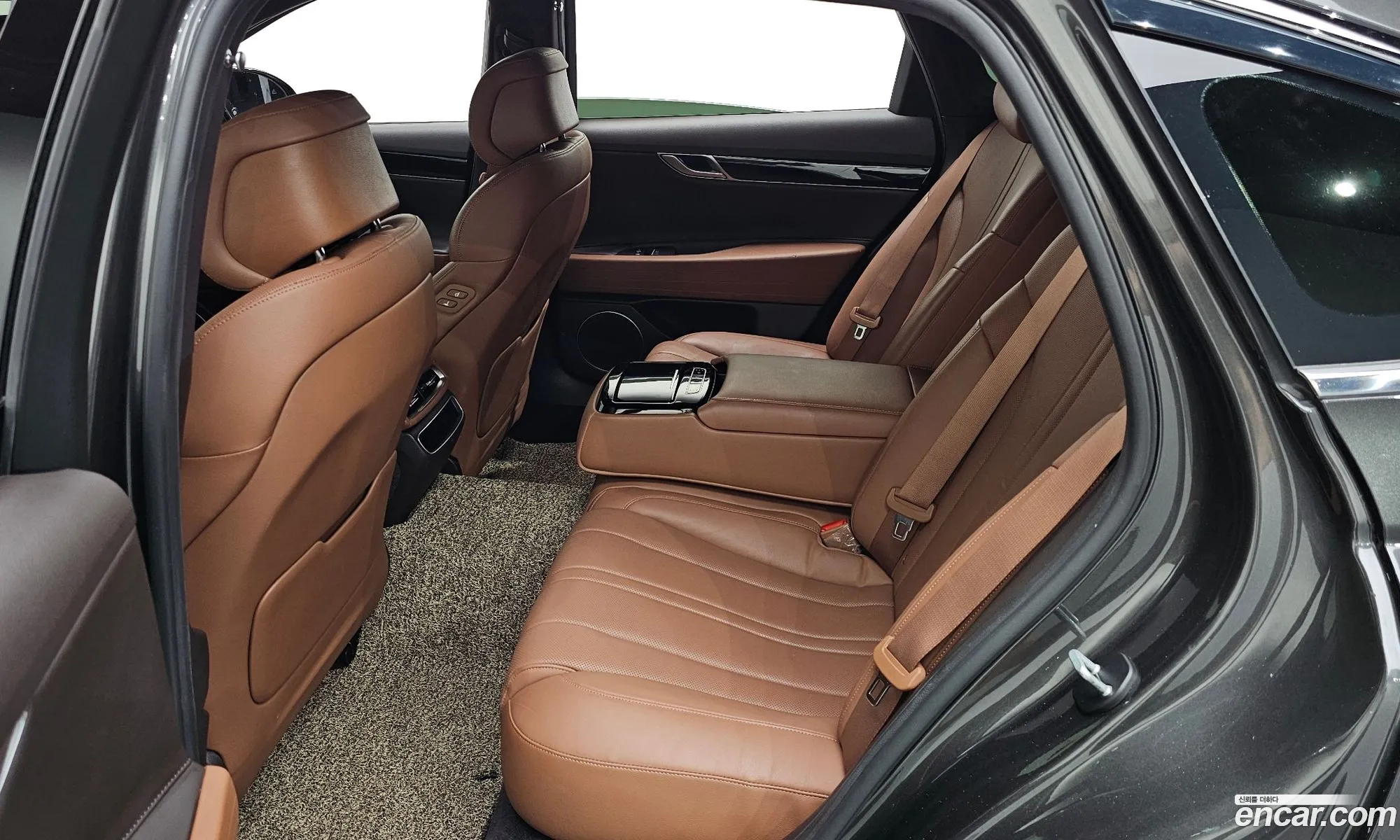 Genesis G80 2022 KMTGB41CDNU147758 — 9