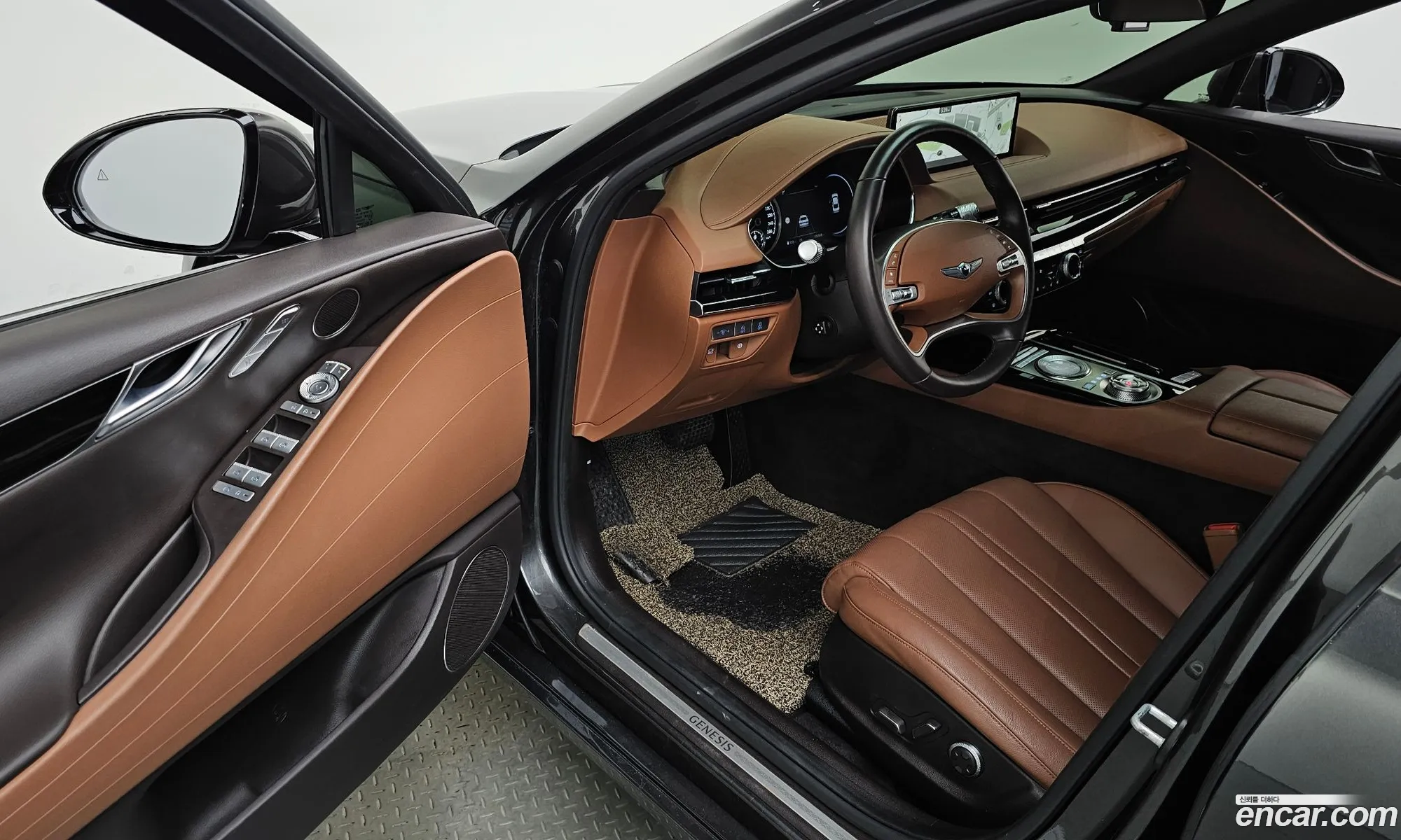 Genesis G80 2022 KMTGB41CDNU147758 — 24