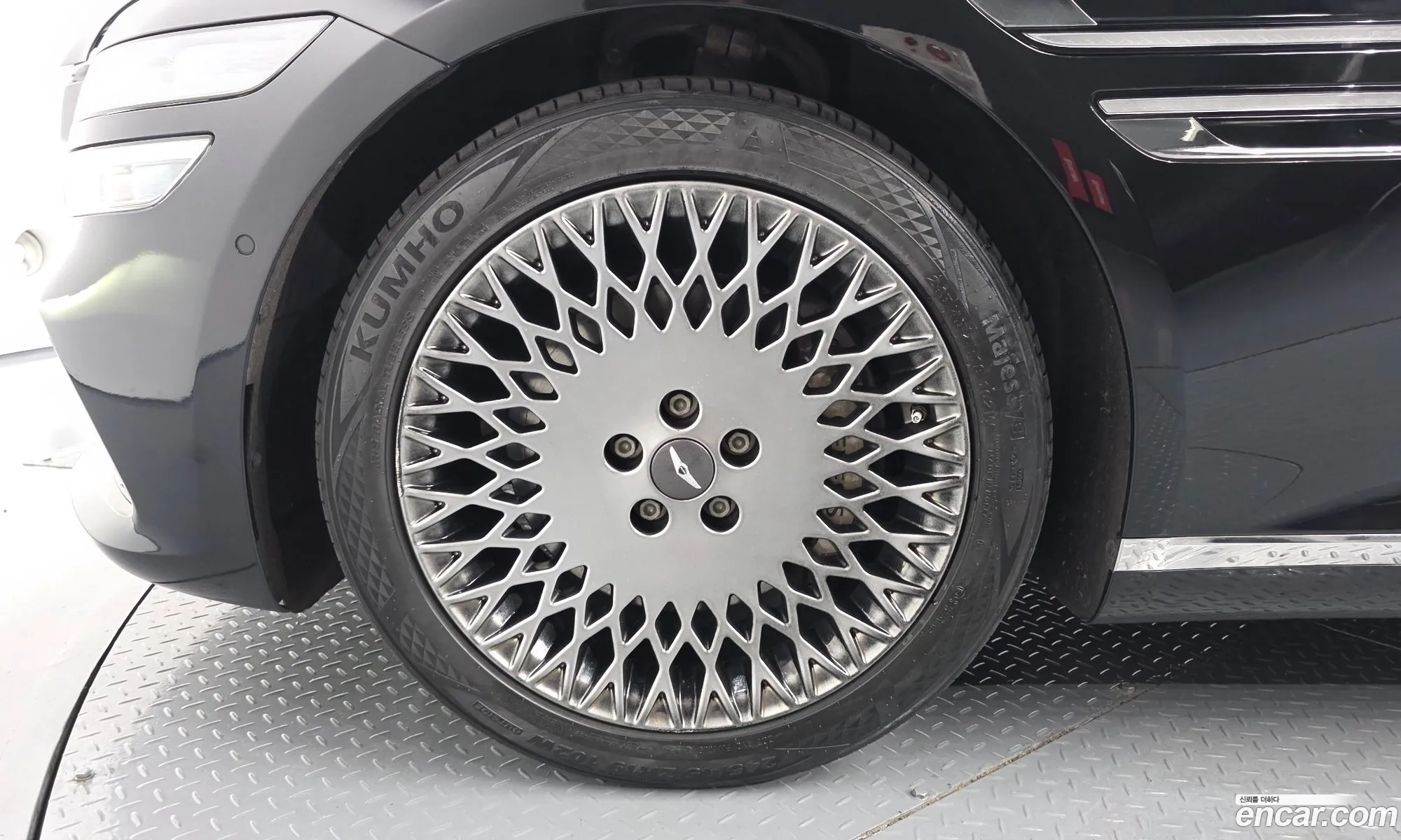Genesis G80 2022 KMTGB41CDNU126604 — 4
