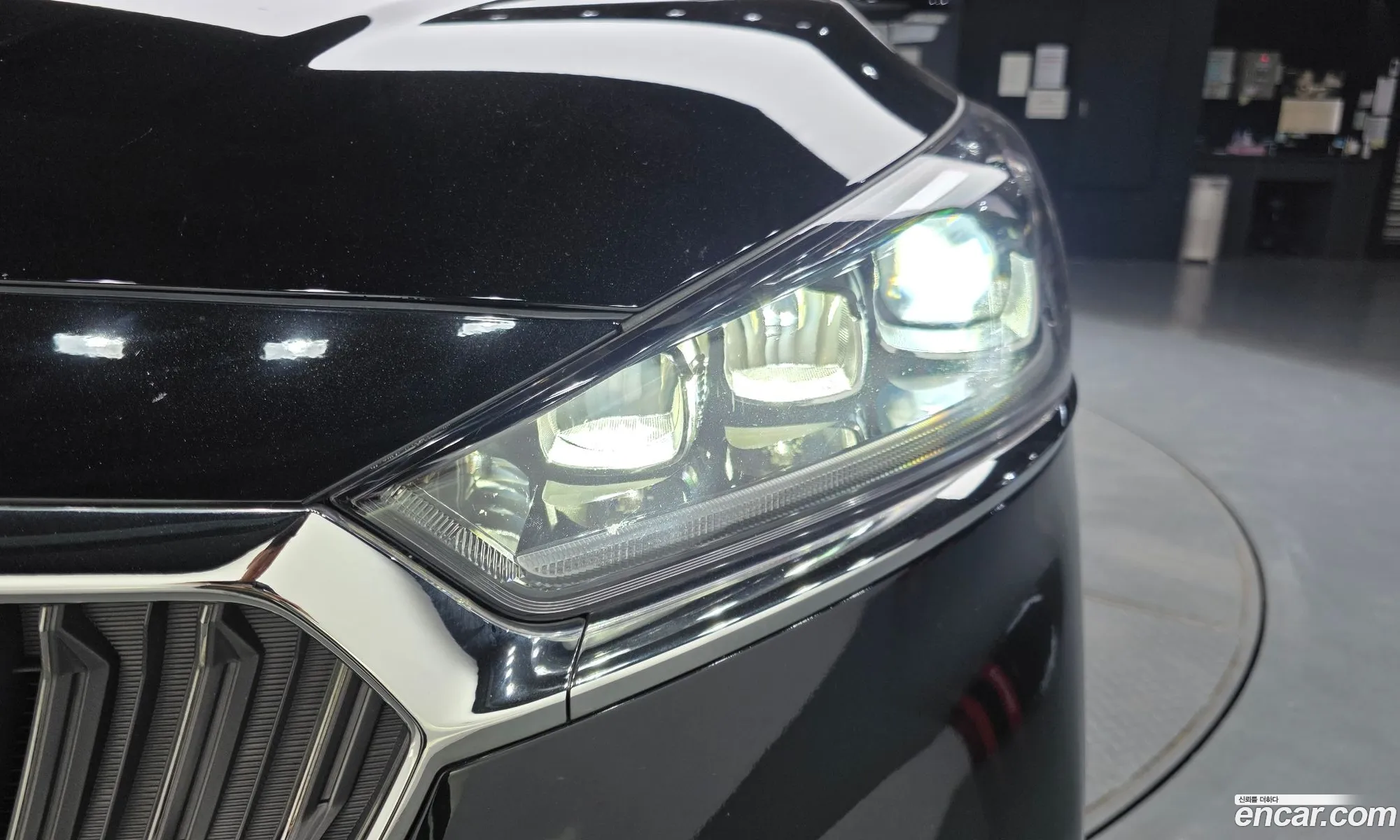 Kia K7 2017 — 19