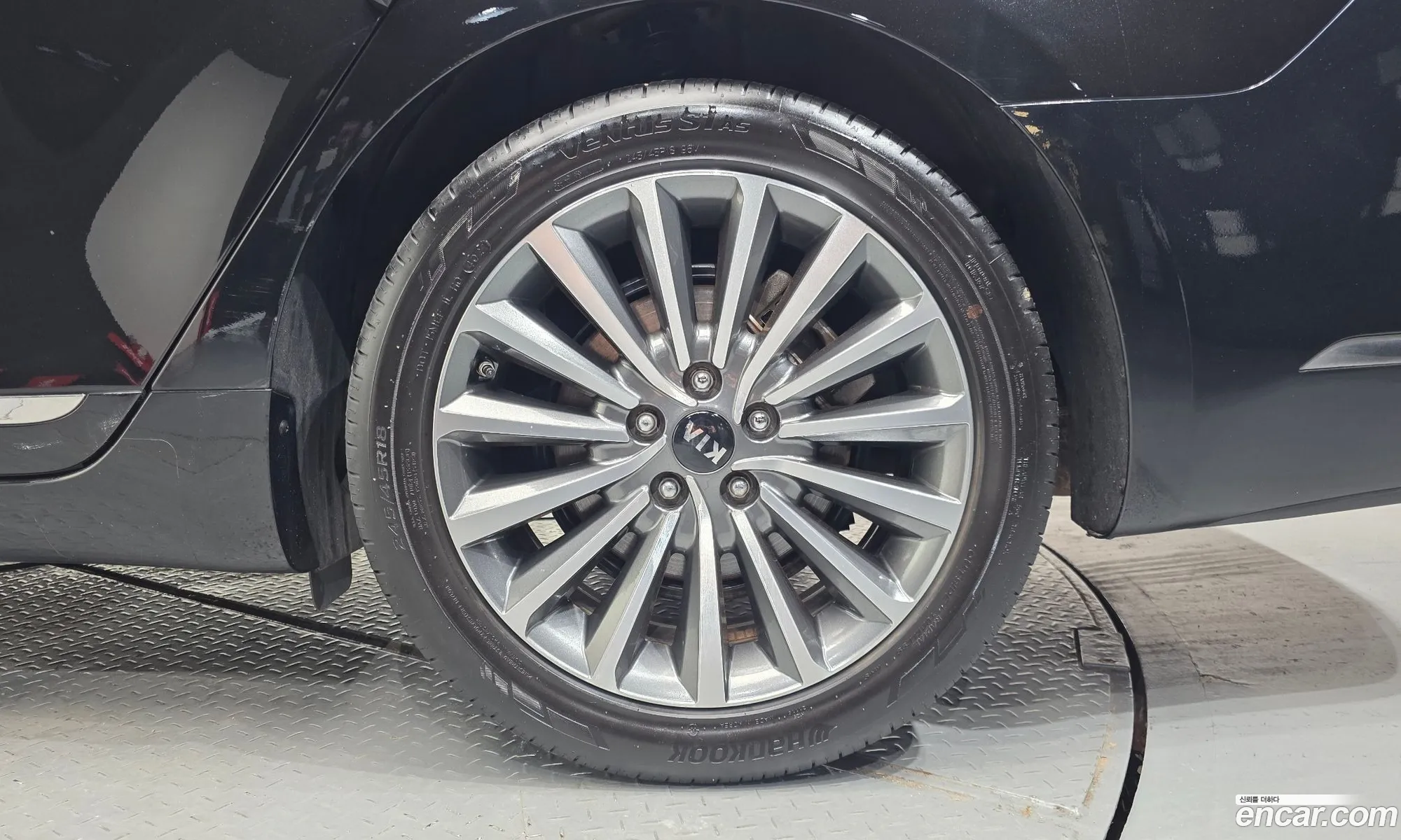 Kia K7 2017 — 35