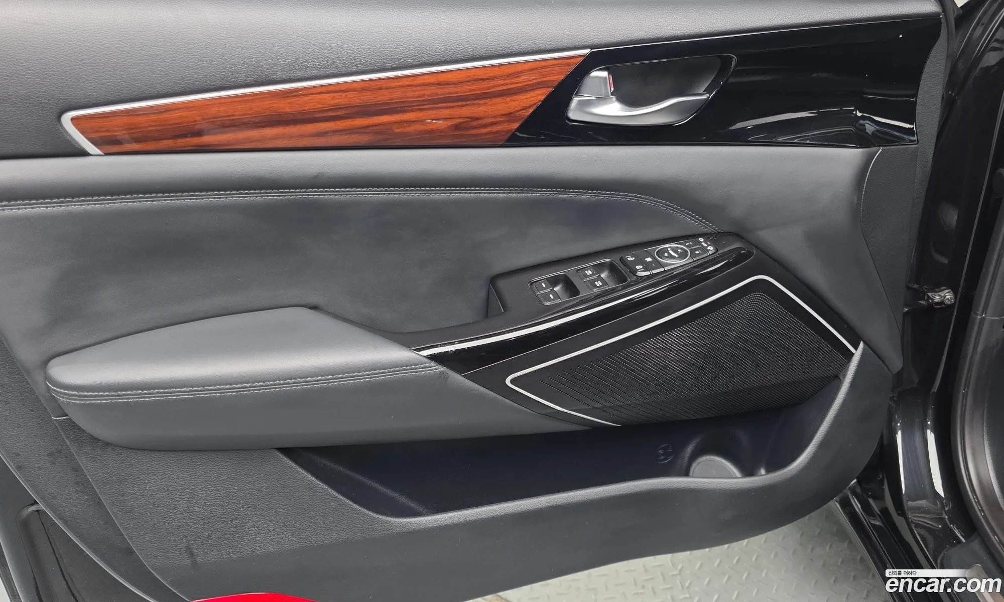 Kia K7 2017 — 31