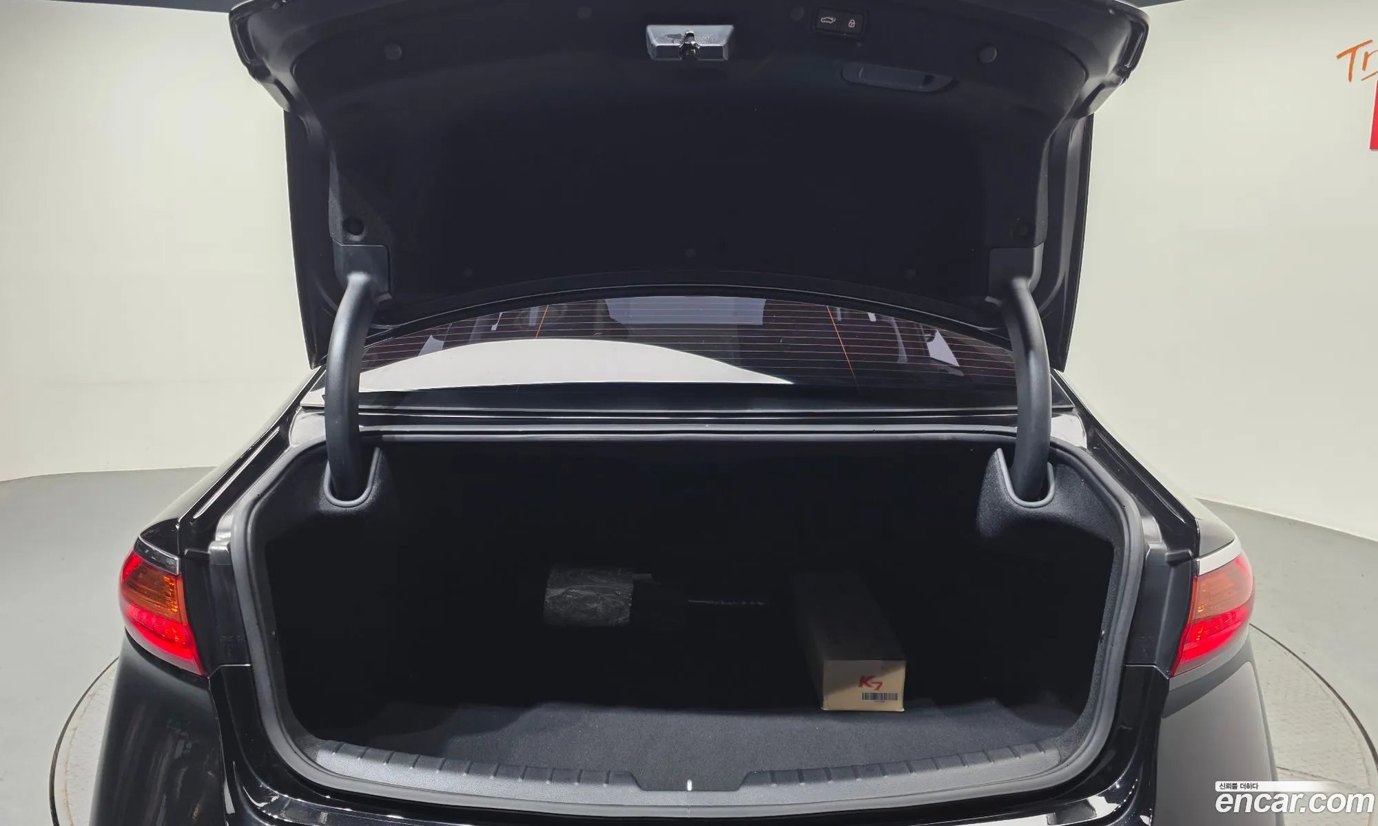 Kia K7 2017 — 29