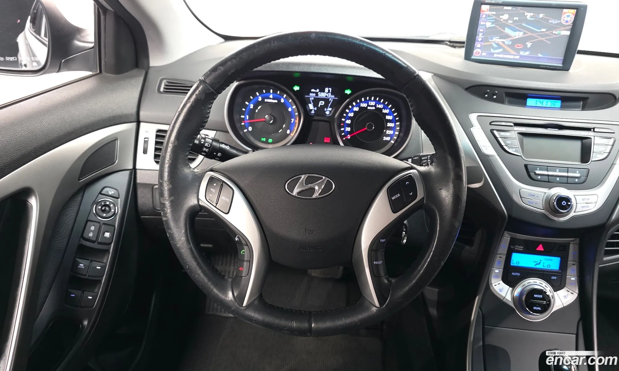 Hyundai Elantra MD 2011 KMHDG41DBCU322147 — 28