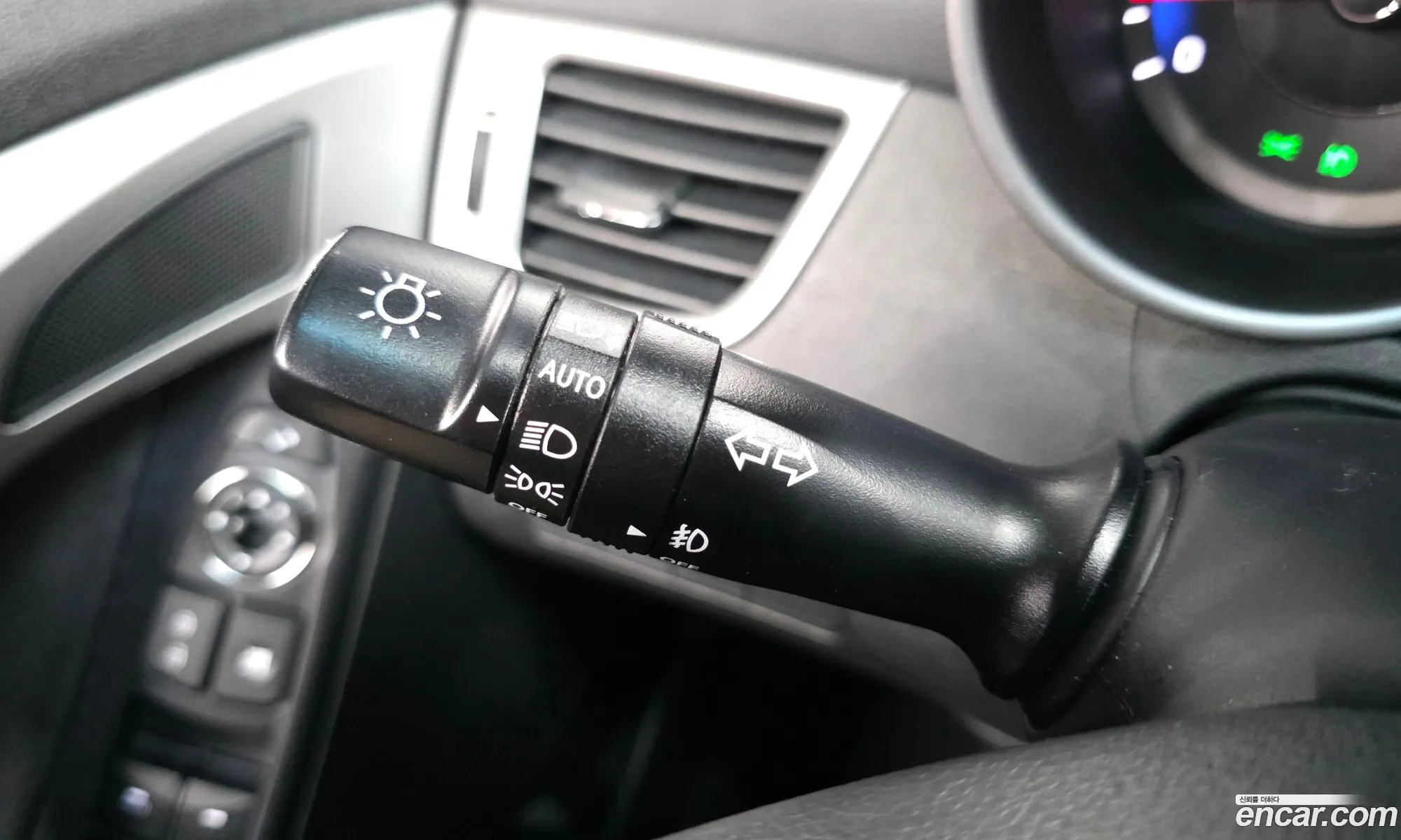 Hyundai Elantra MD 2011 KMHDG41DBCU322147 — 27