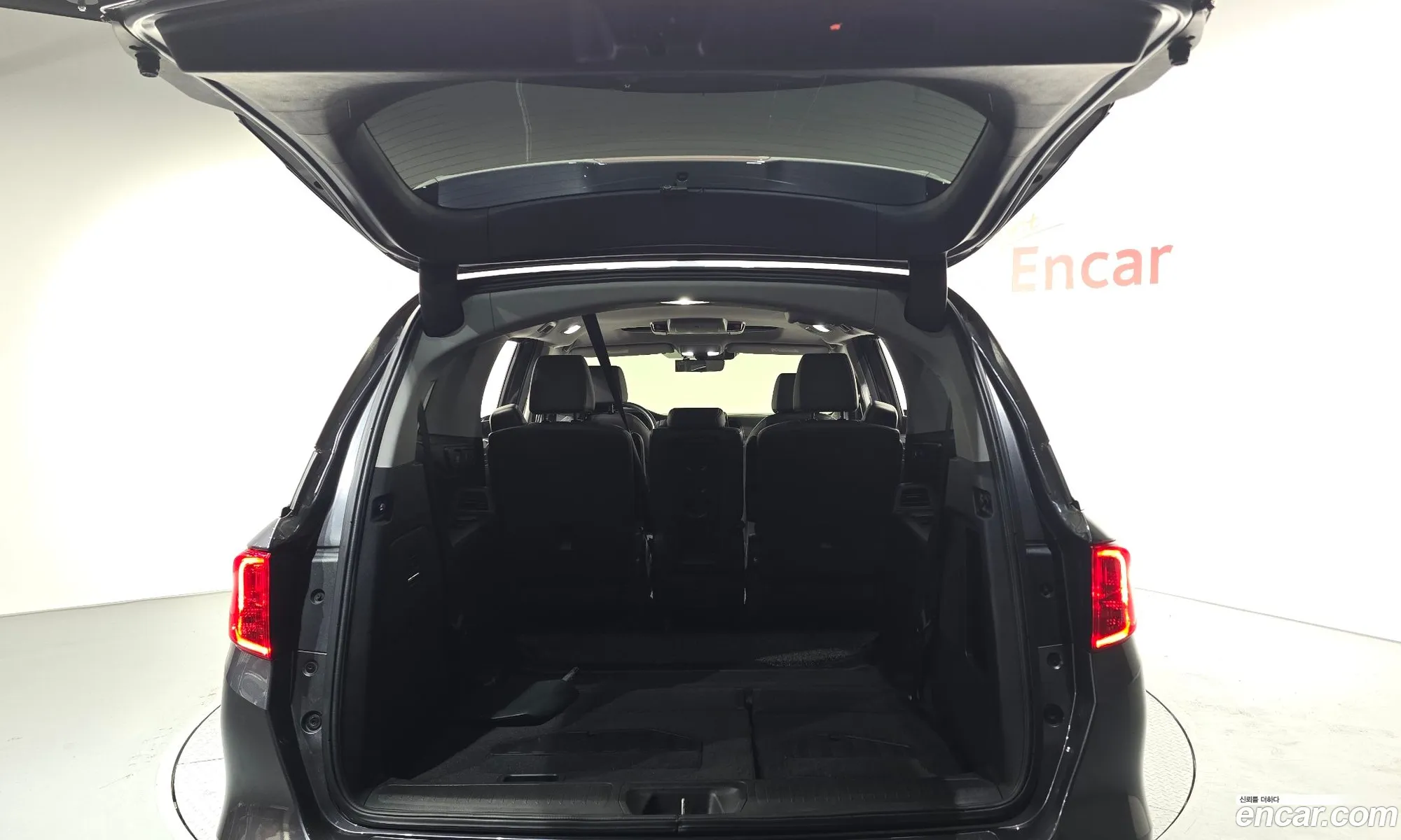 Honda Odyssey 2018 5KBRL6880KB600470 — 9