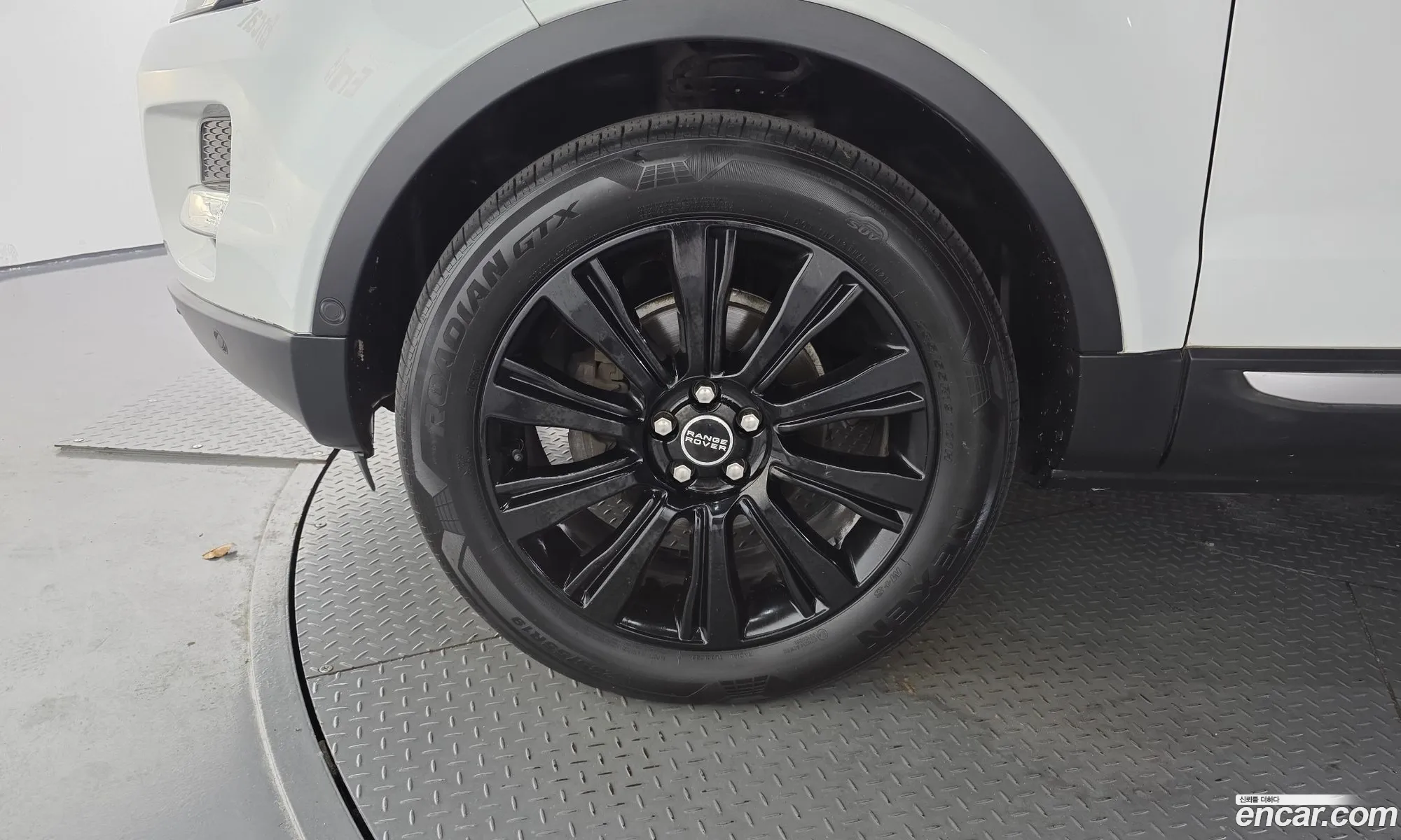 Land Rover Range Rover Evoque 2014 SALVA2BE6EH954583 — 16