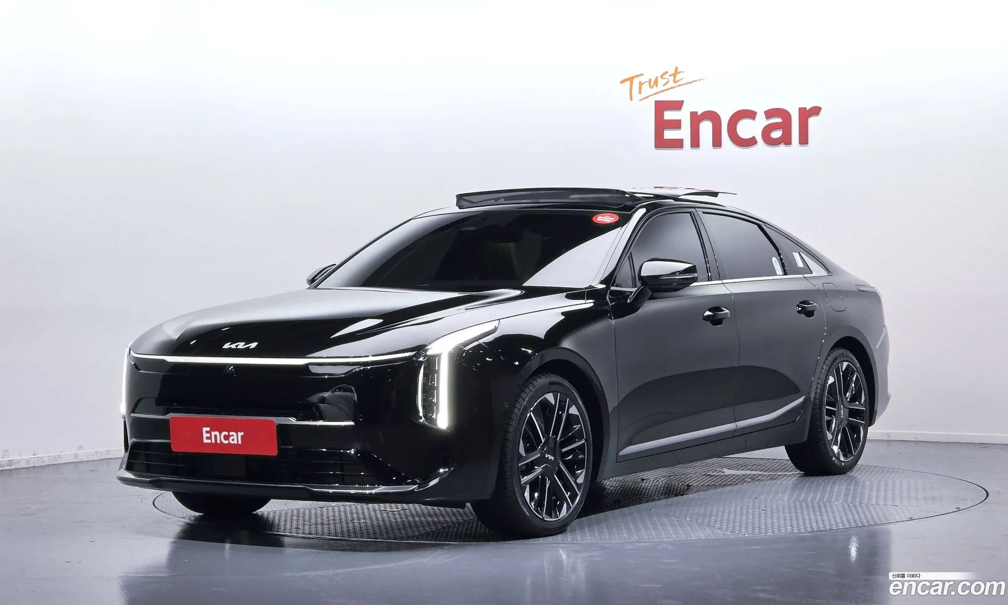 Kia K8 Hybrid 2024 — 7