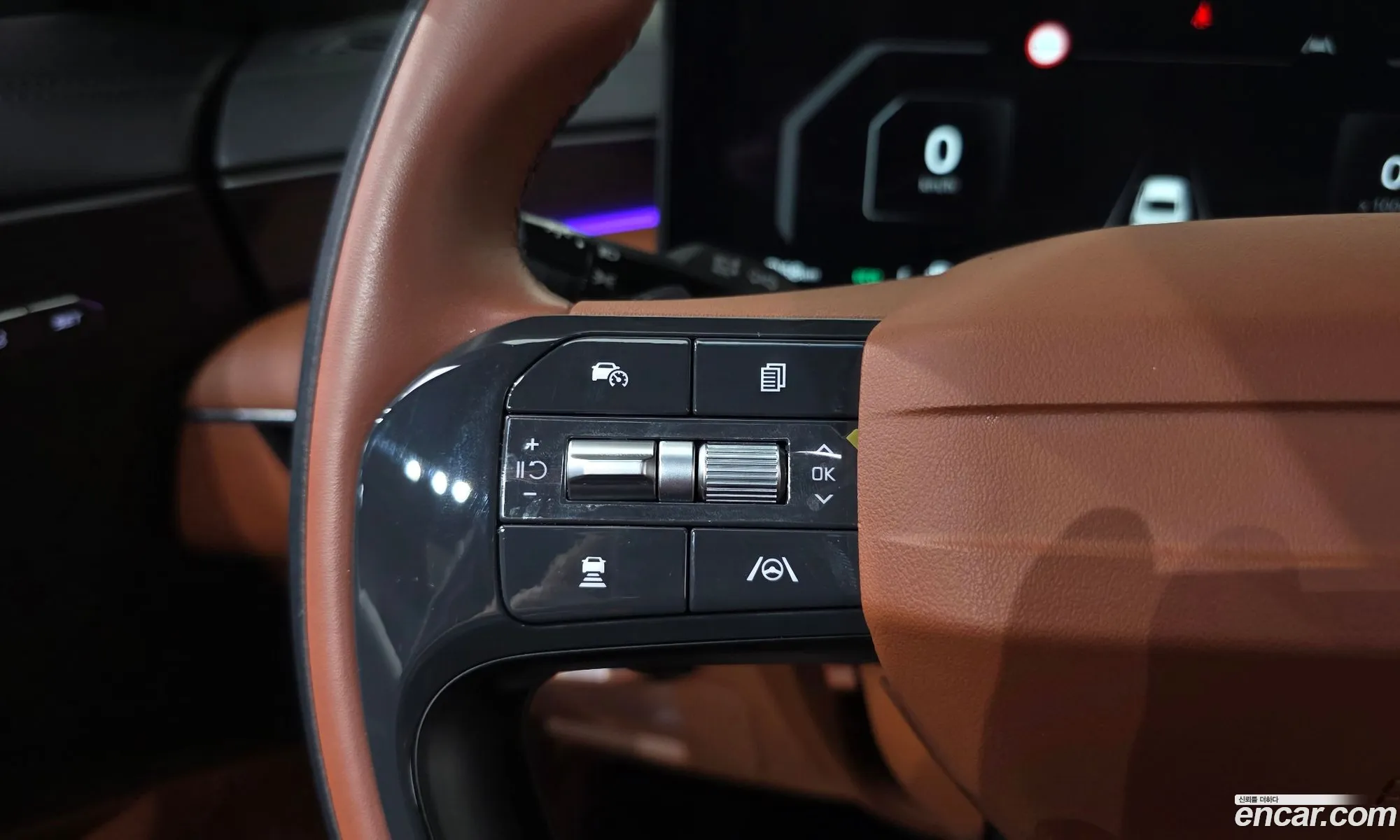 Kia K8 Hybrid 2024 — 21