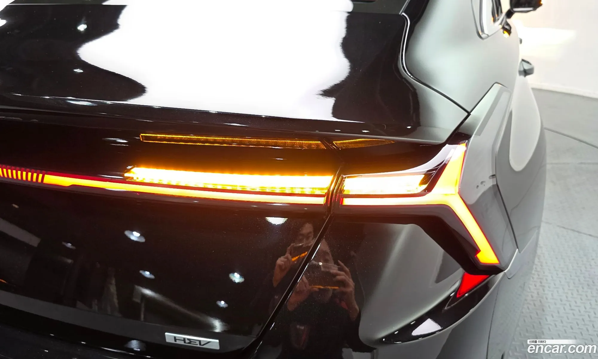 Kia K8 Hybrid 2024 — 30