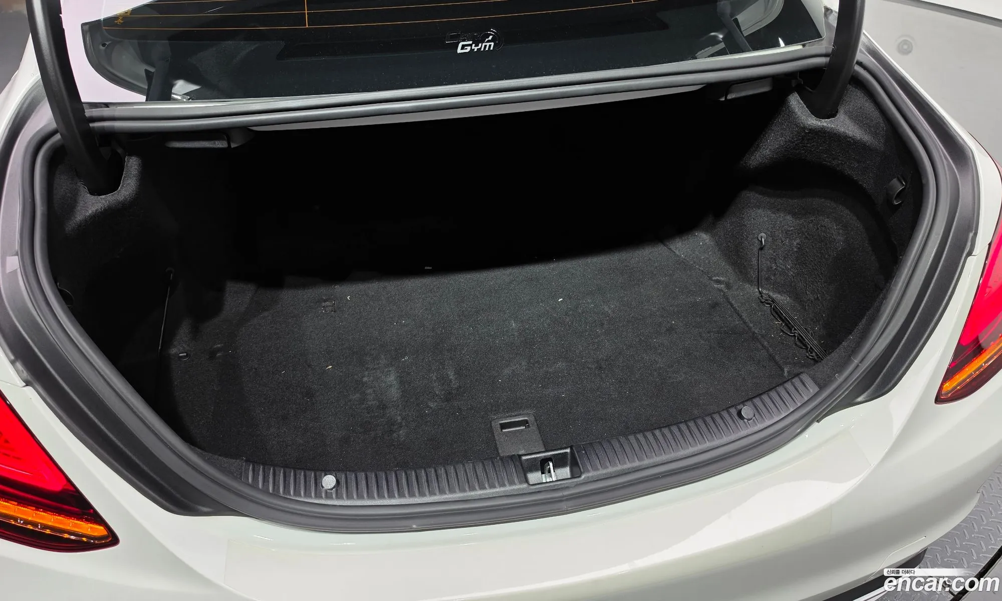 Mercedes-Benz C-Class W205 2020 — 6