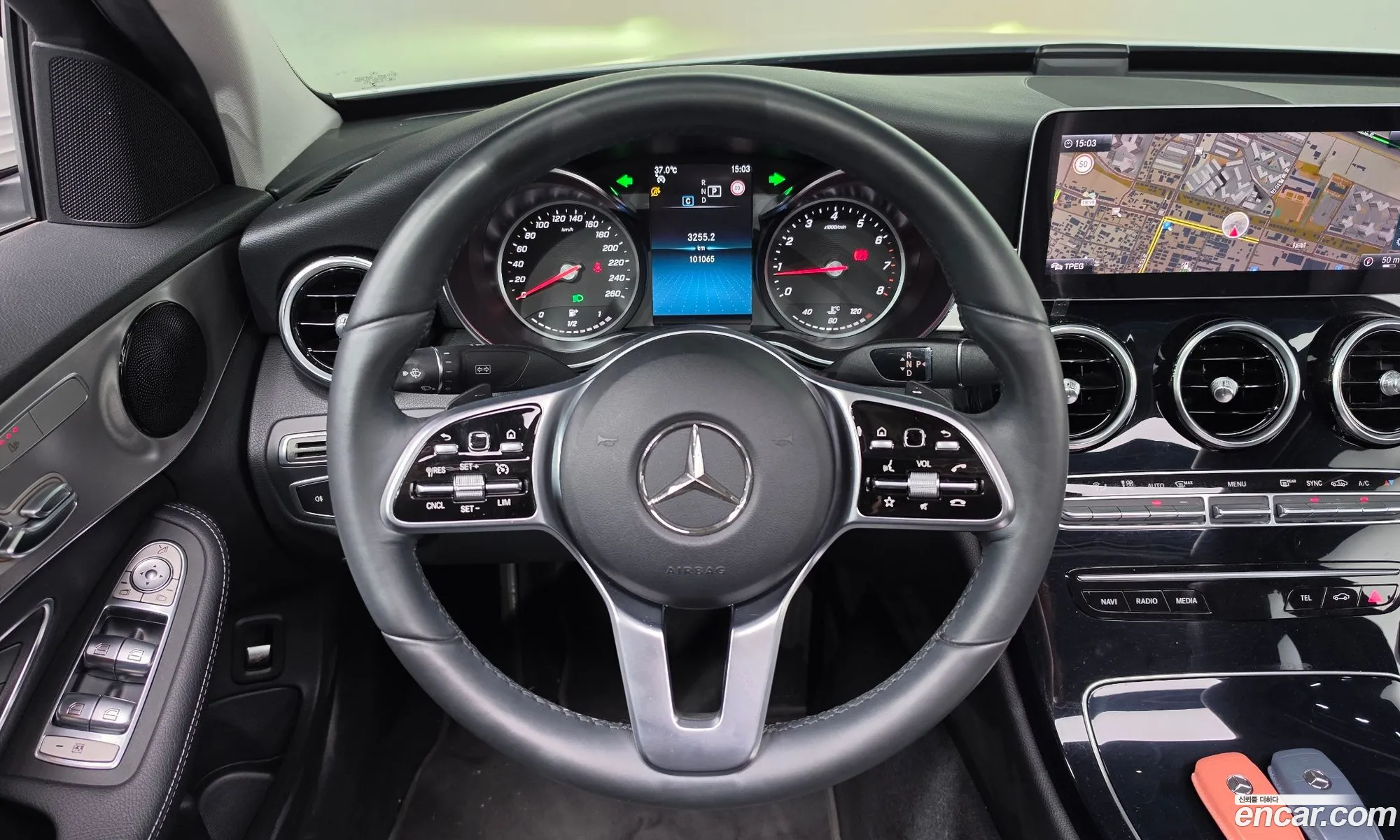 Mercedes-Benz C-Class W205 2020 — 19