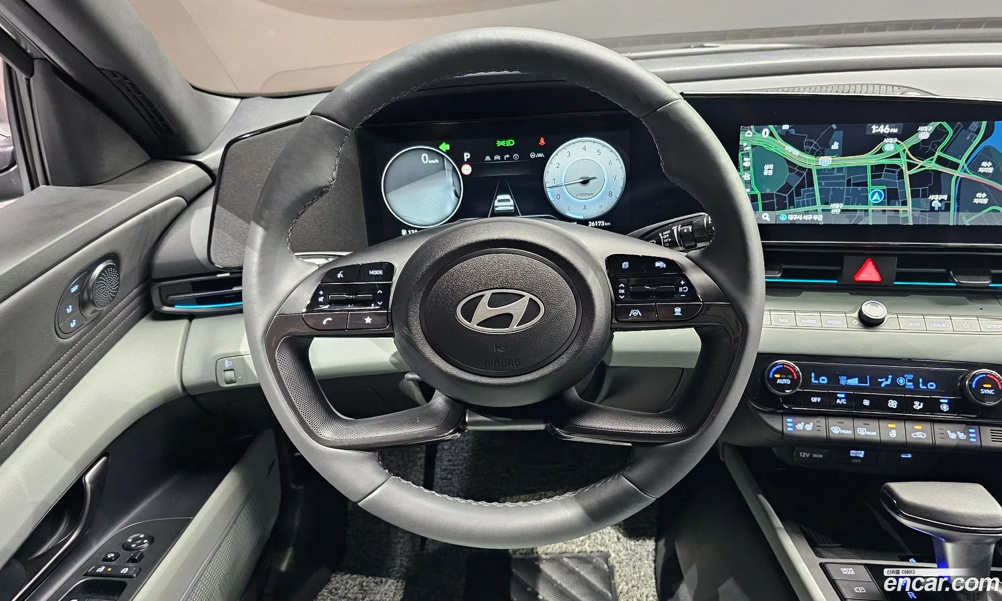 Hyundai Elantra 2024 — 20