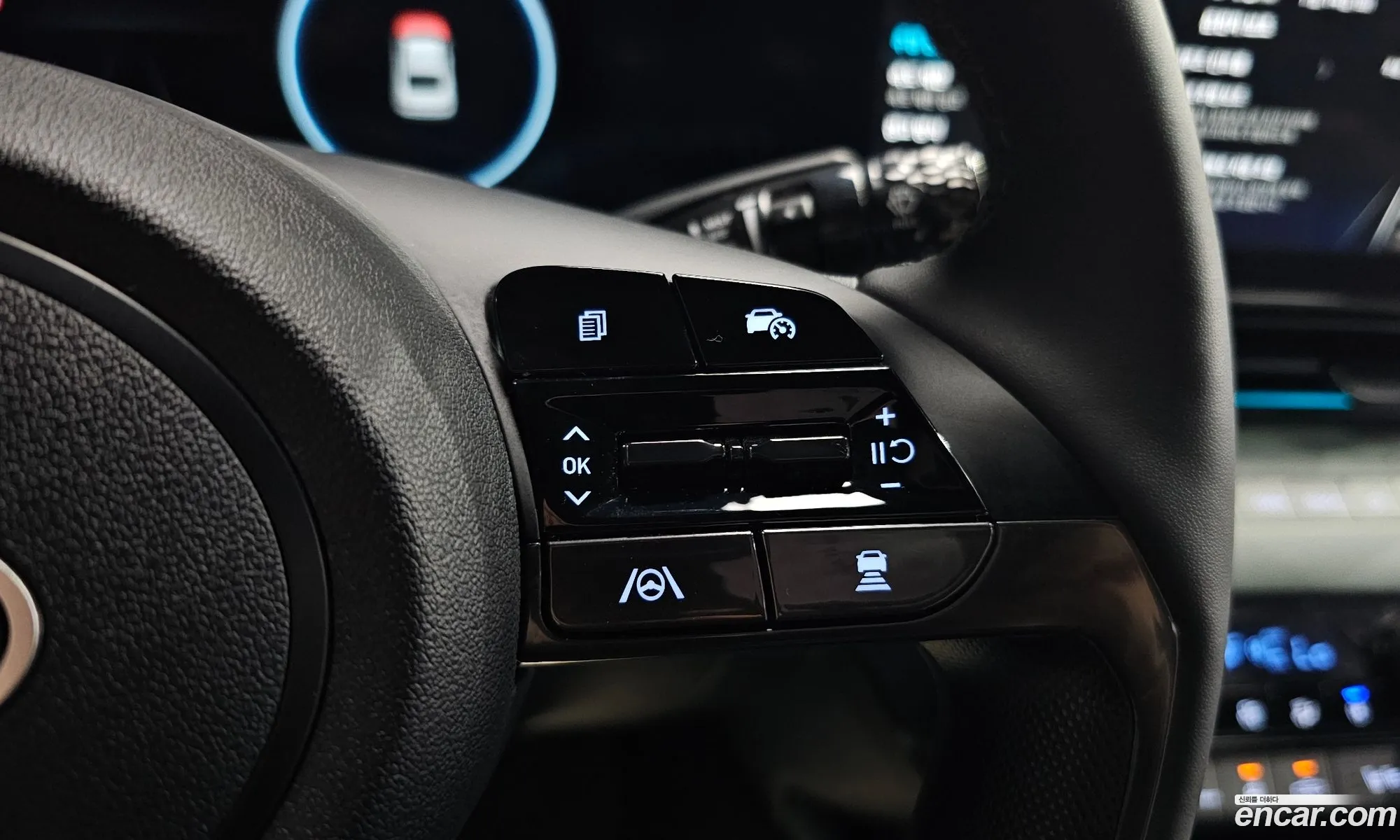 Hyundai Elantra 2024 — 9