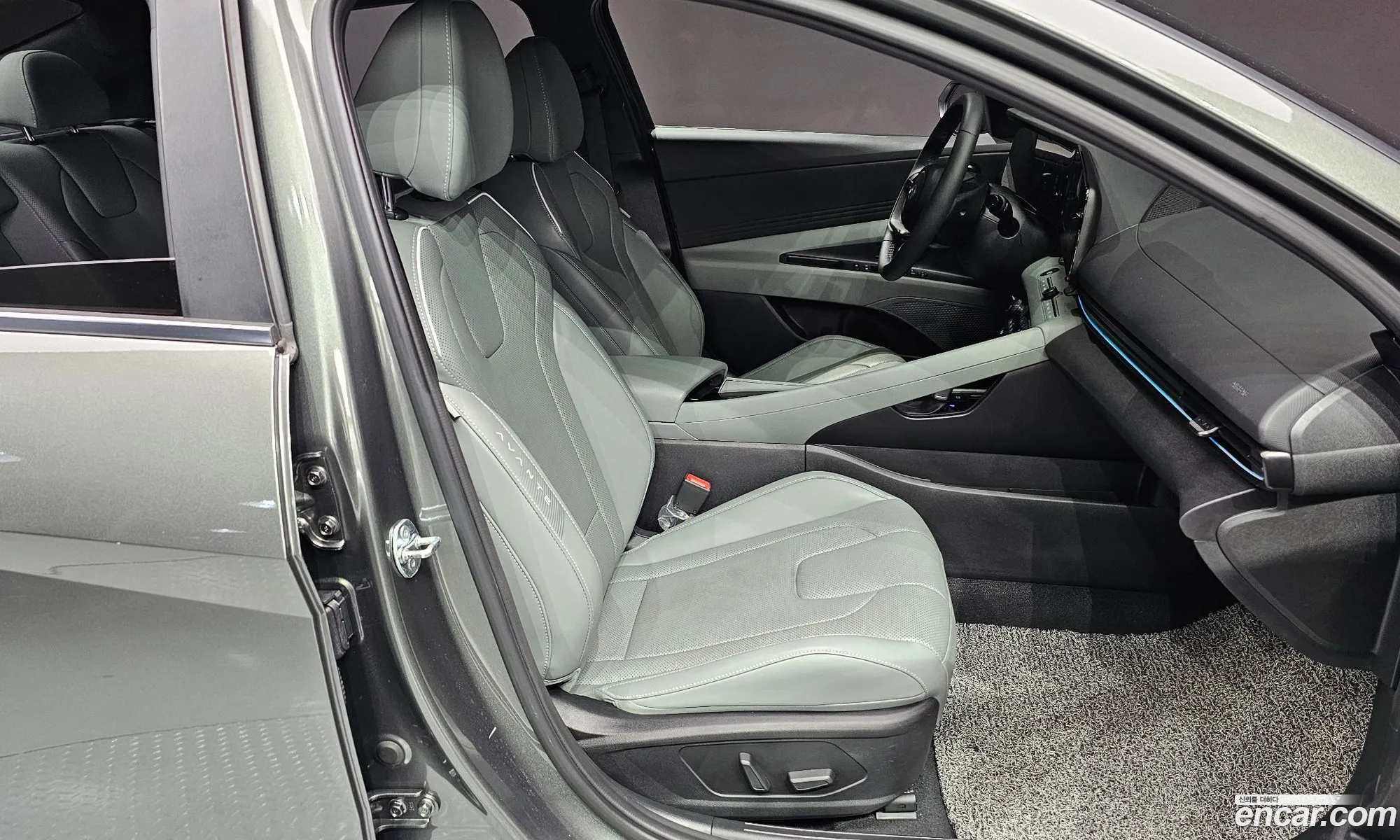 Hyundai Elantra 2024 — 23