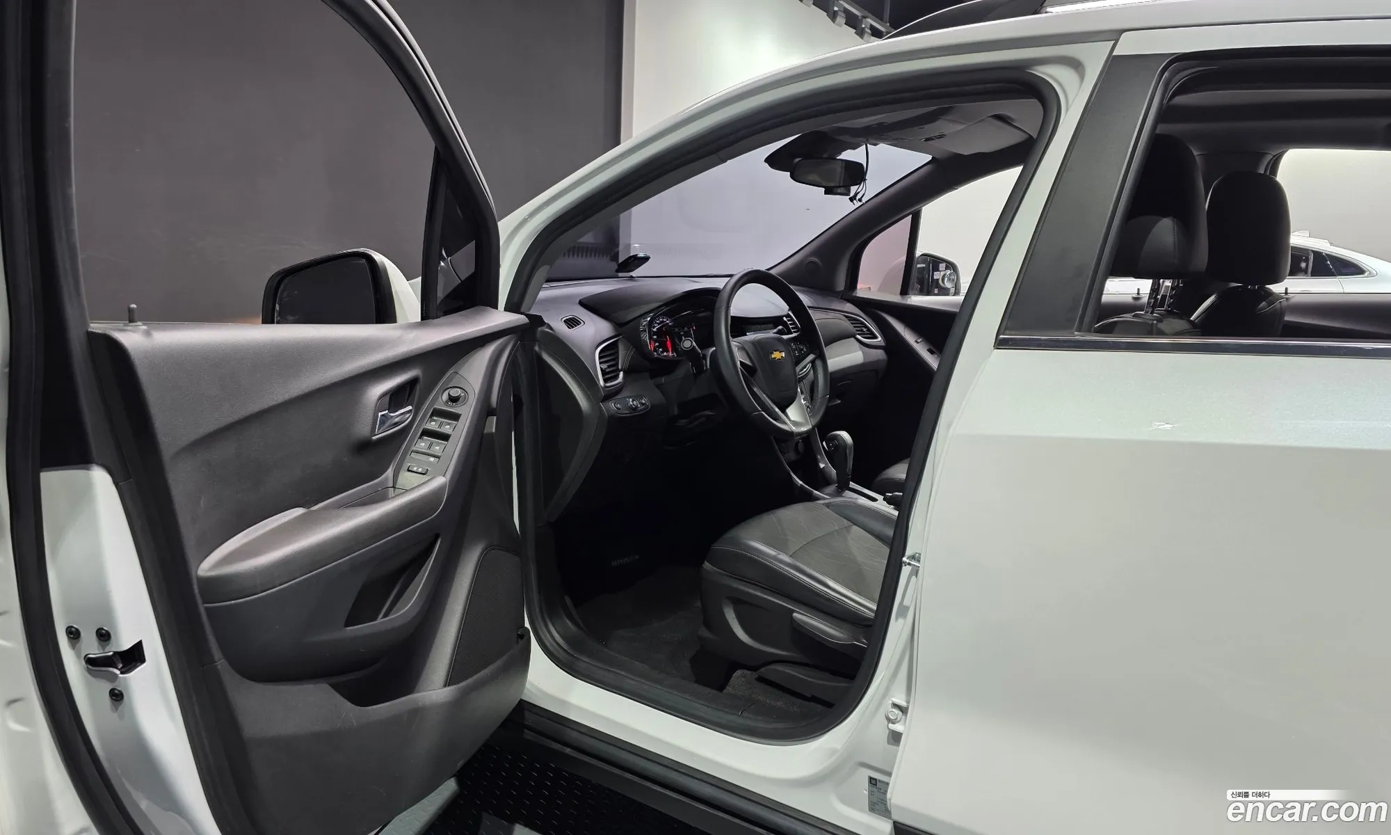 Chevrolet (GM Daewoo) Trax 2017 KLABA76BDJB596660 — 5