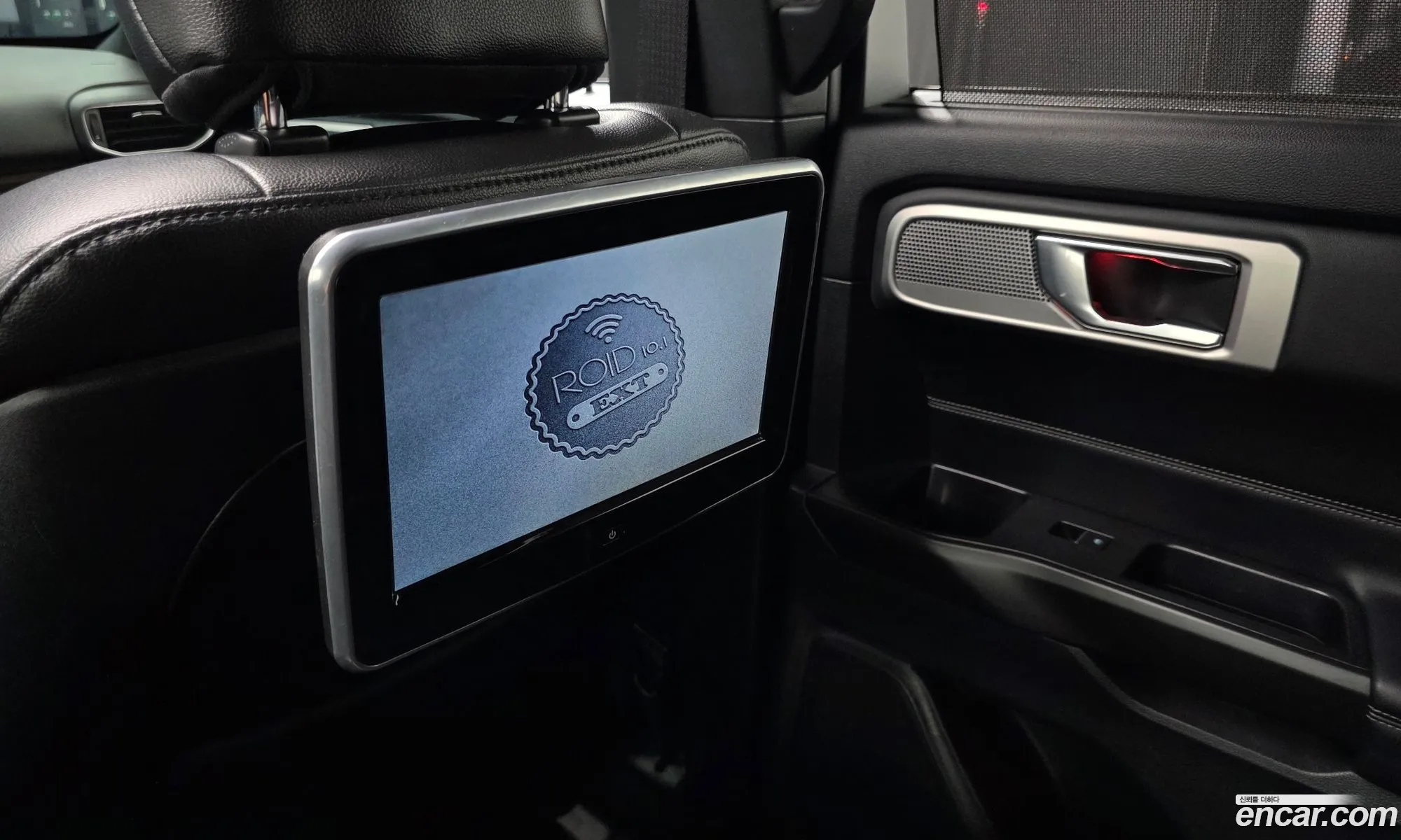 Ford Explorer 6th Gen 2019 1FMSK8FH8LGA95980 — 18
