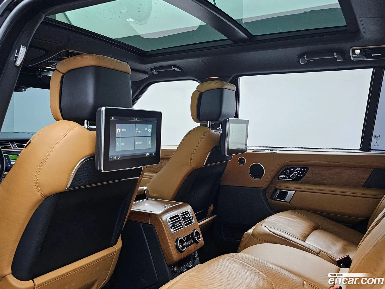 Land Rover Range Rover 2019 SALGA3BE6KA540982 — 18