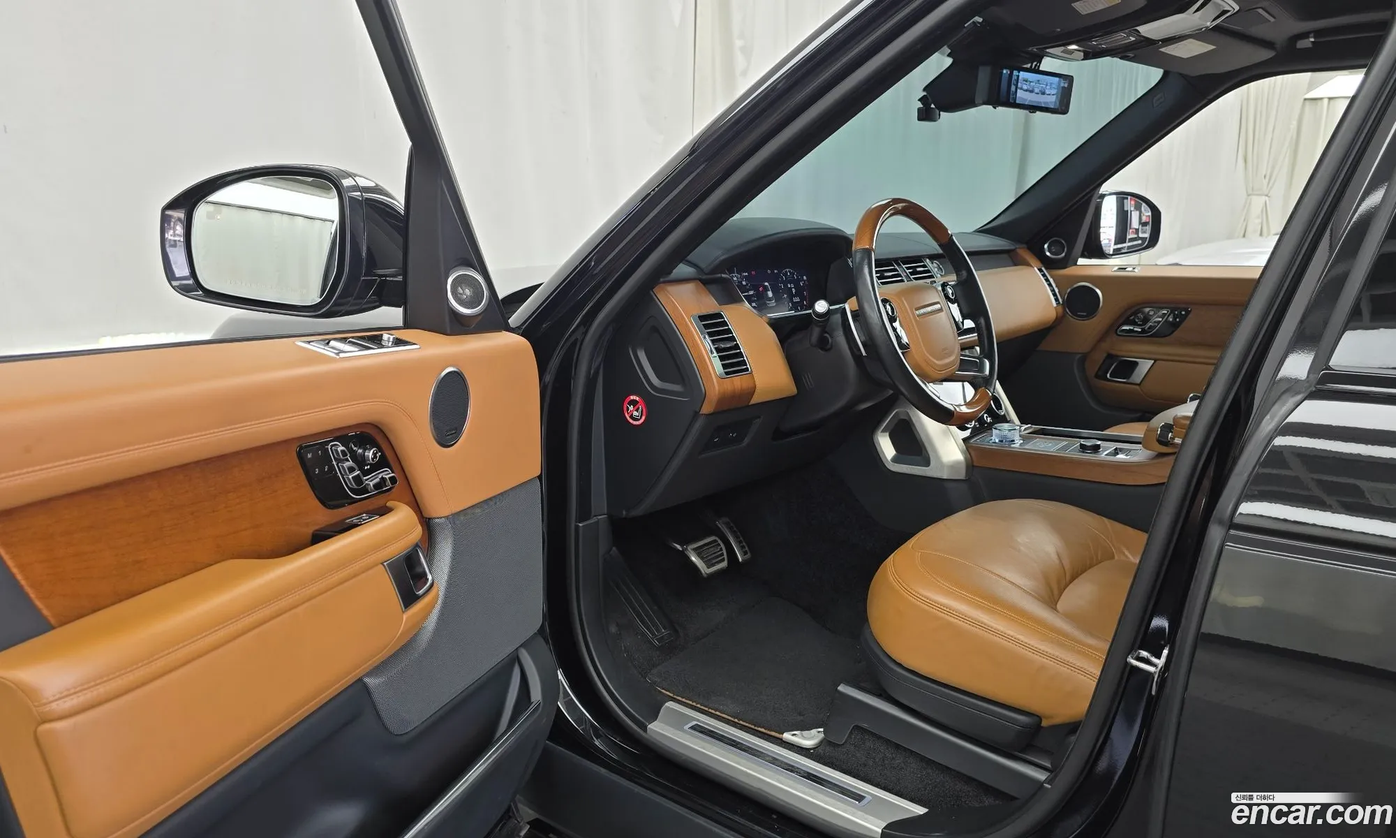 Land Rover Range Rover 2019 SALGA3BE6KA540982 — 30