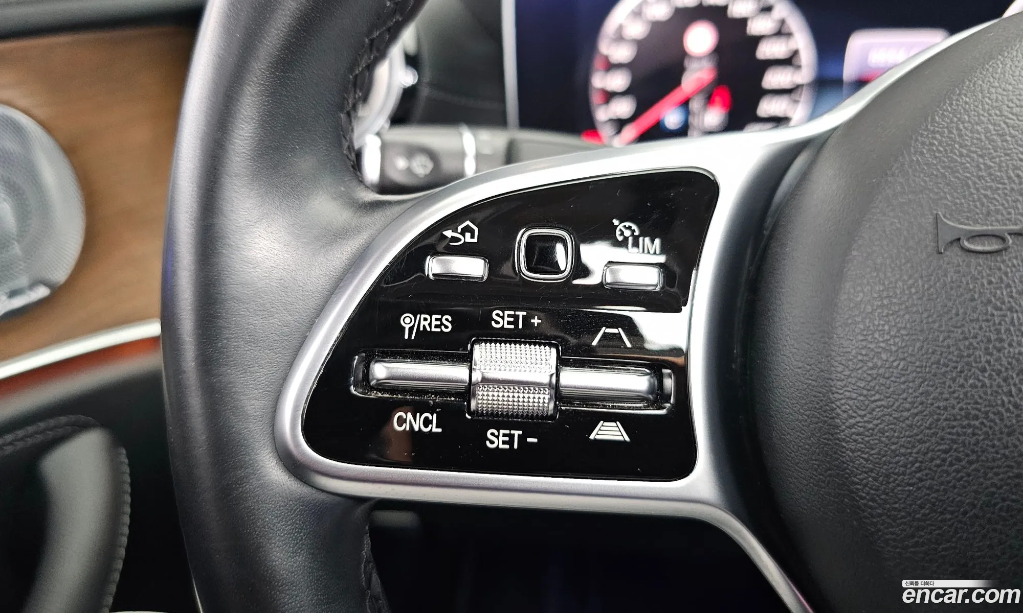 Mercedes-Benz E-Class W213 2020 WDDZF4KB3LA731926 — 13