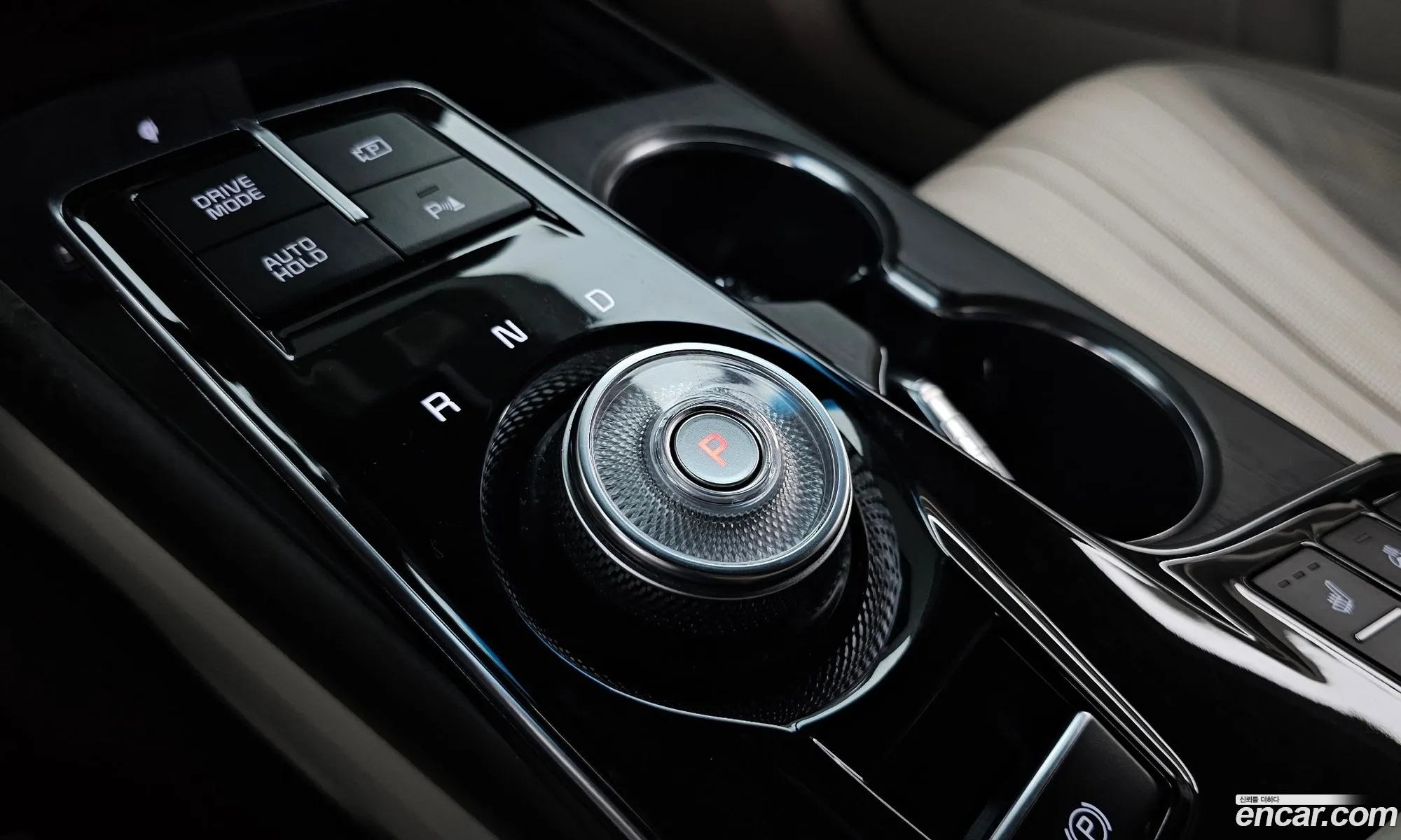 Kia K8 Hybrid 2022 — 14