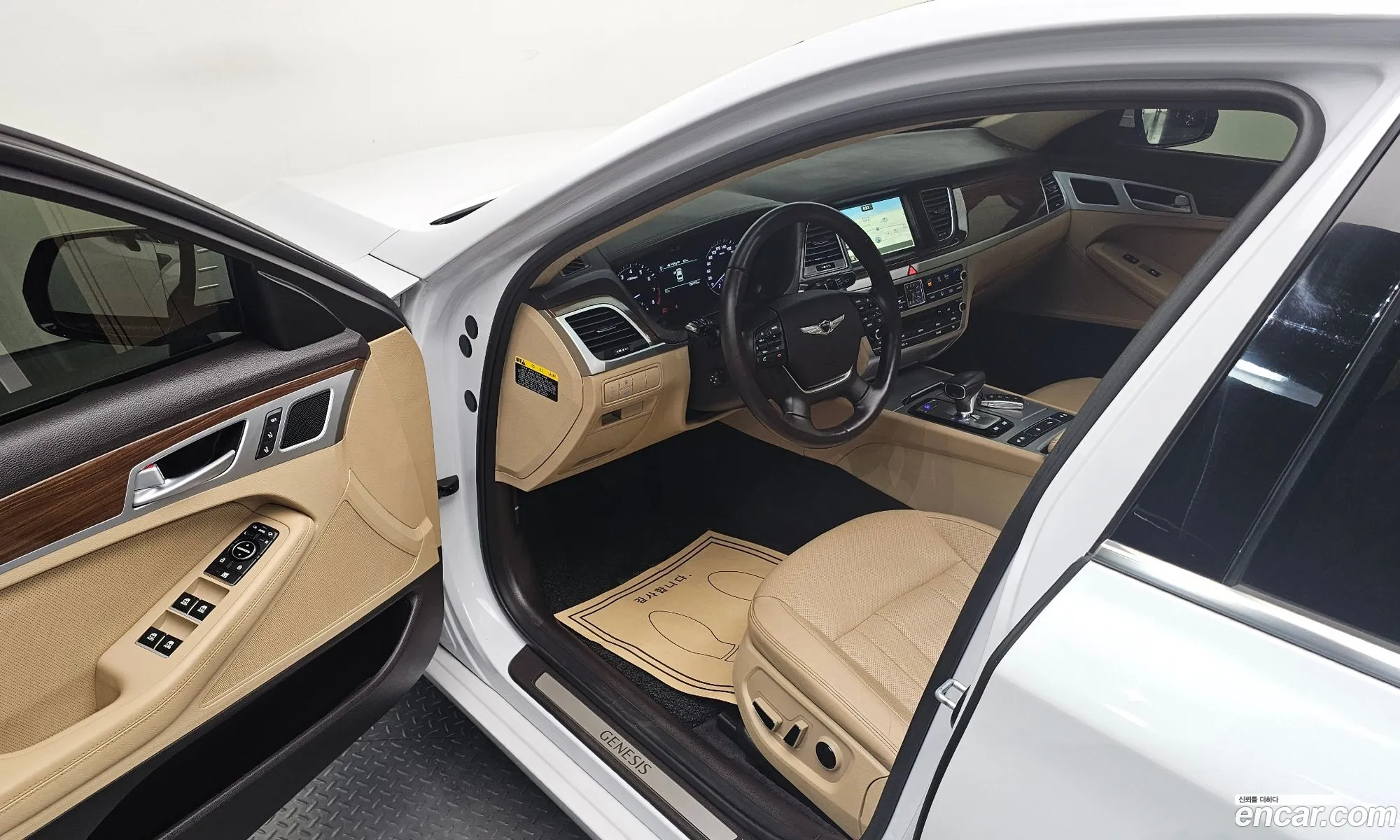 Genesis G80 2017 KMHGL41DBJU243974 — 15