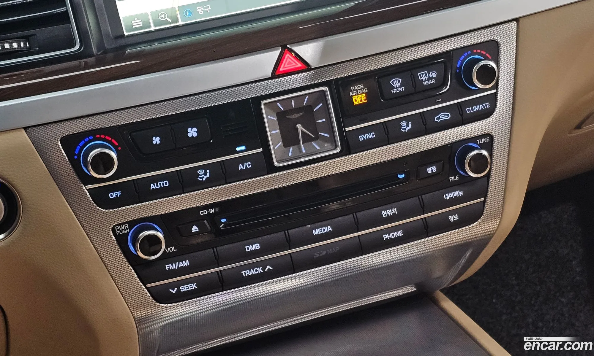 Genesis G80 2017 KMHGL41DBJU243974 — 13