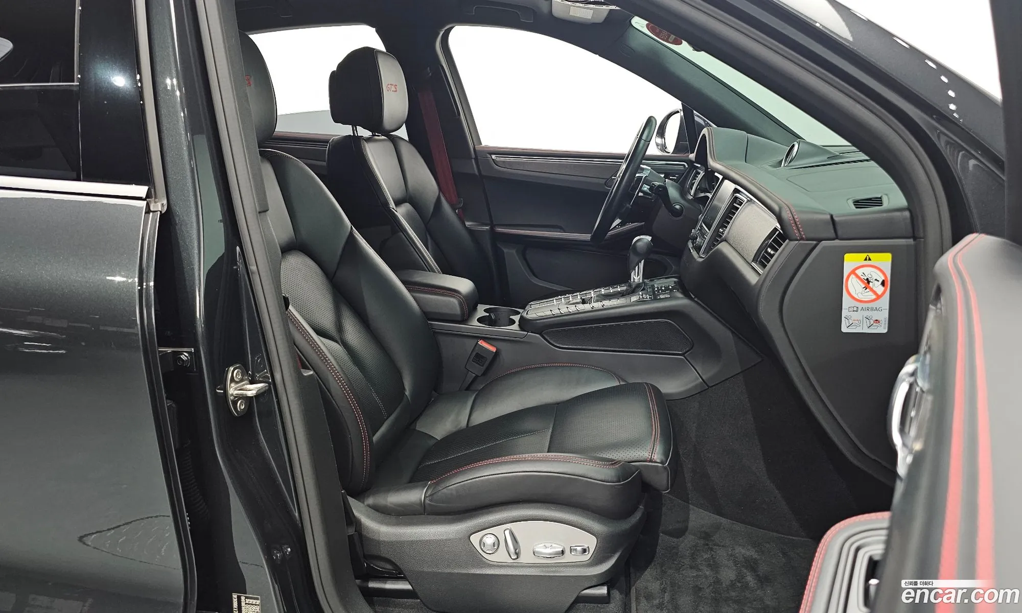 Porsche Macan 2017 WP1AG2956HLB81849 — 2