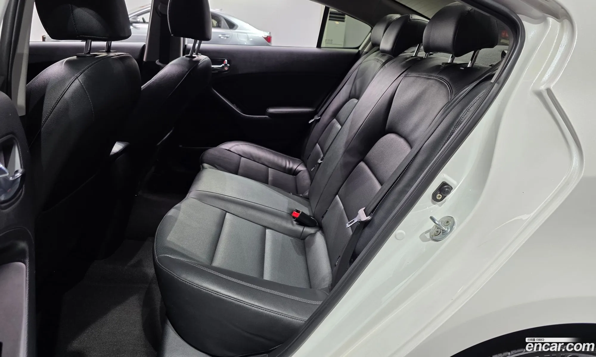 Kia K3 2013 KNAFZ412BDA119804 — 15