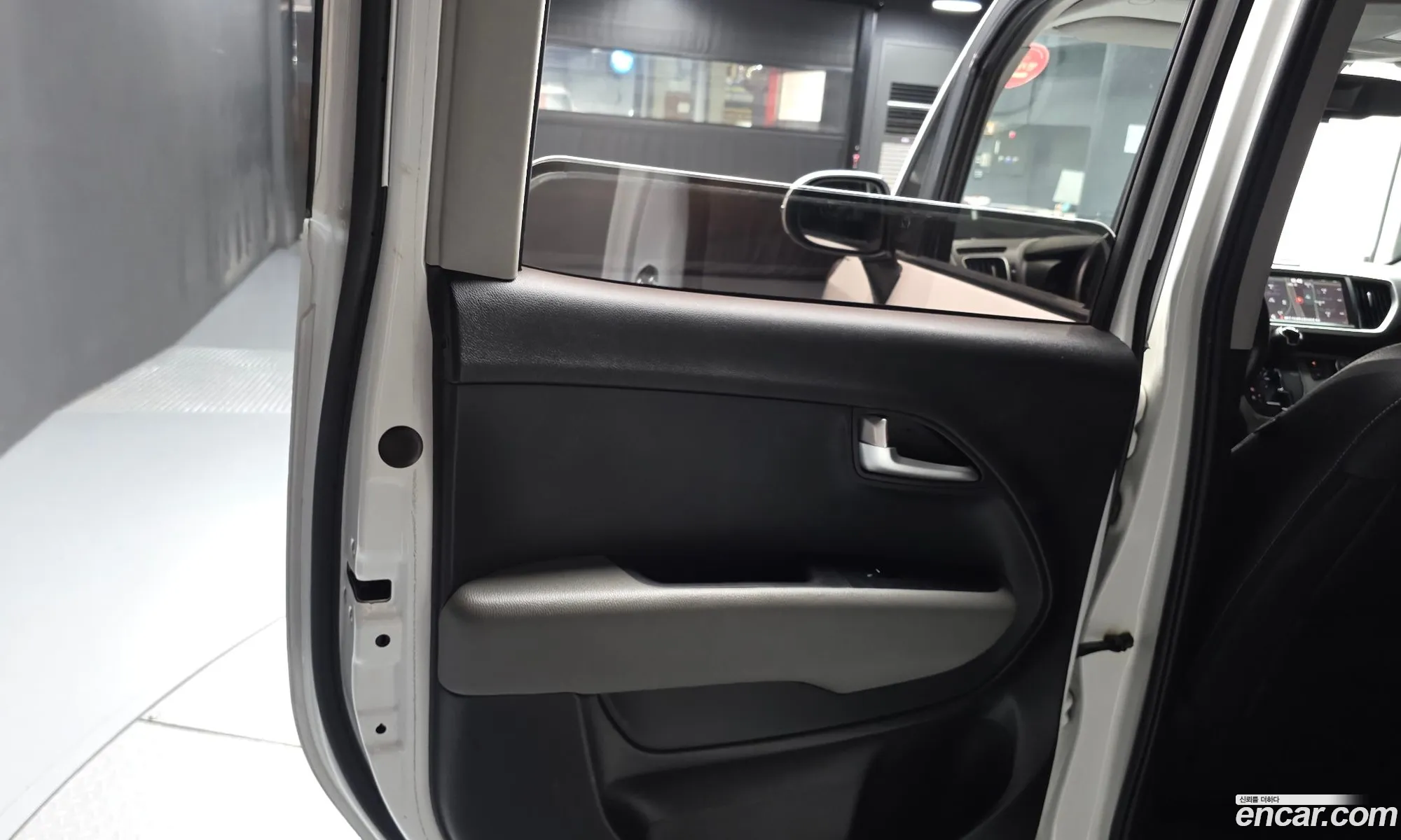 Kia Ray 2022 KNACJ811BNT314916 — 11