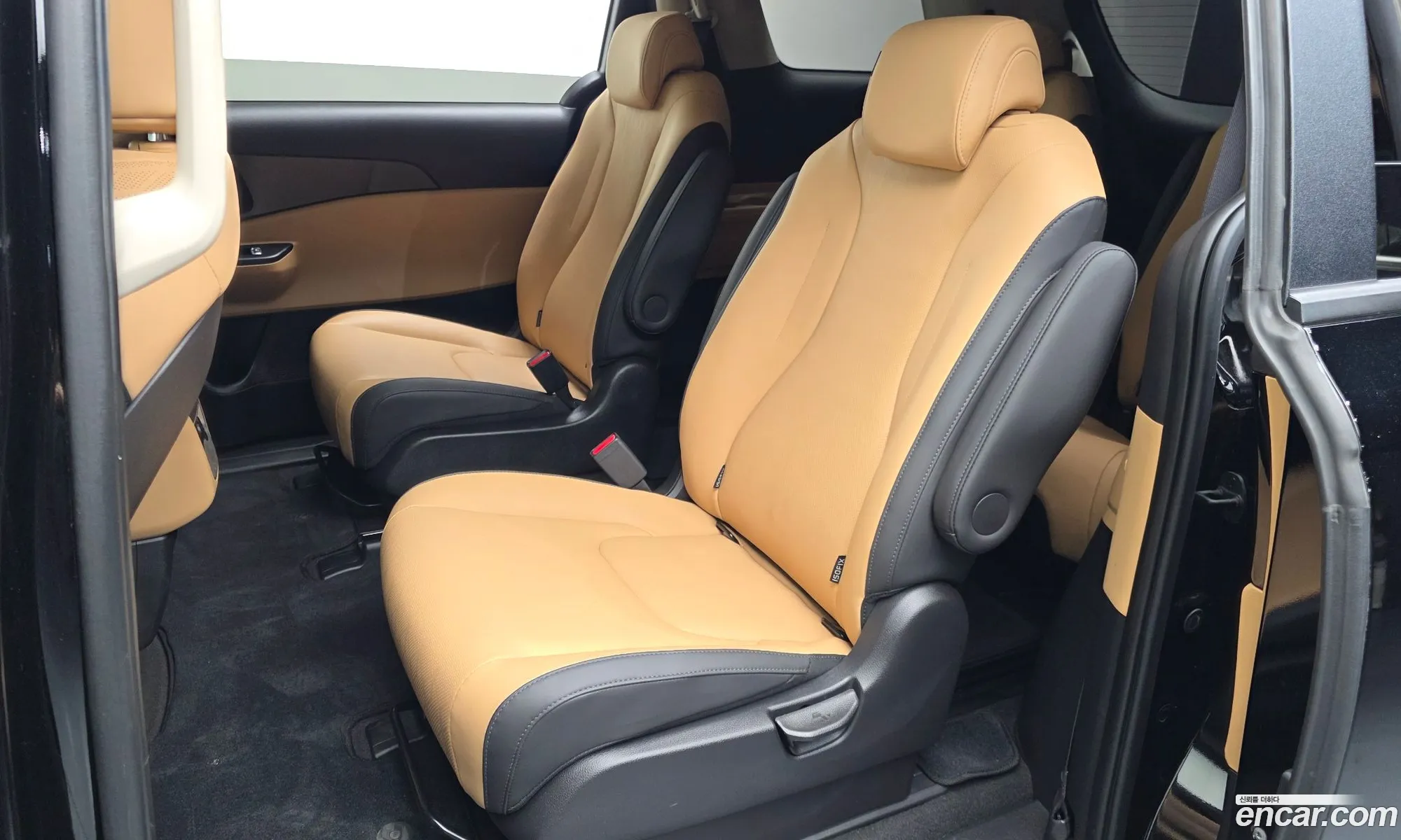 Kia Carnival 2023 KNANB813BPS404187 — 31