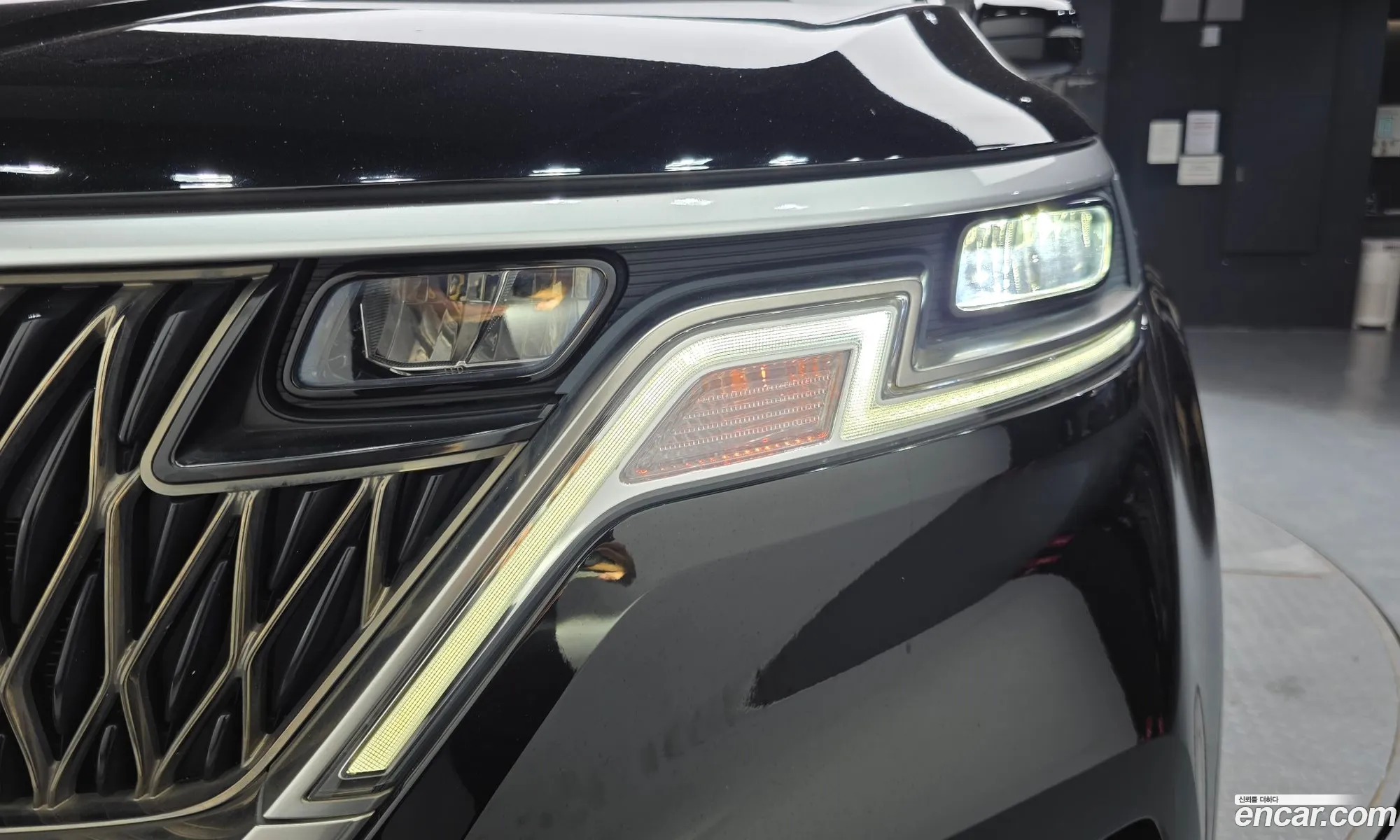 Kia Carnival 2023 KNANB813BPS404187 — 16