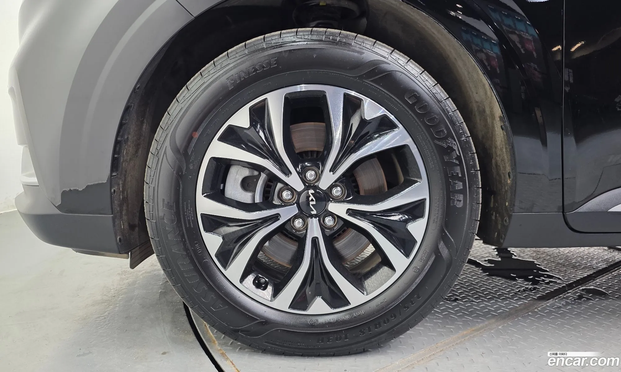 Kia Carnival 2023 KNANB813BPS404187 — 20