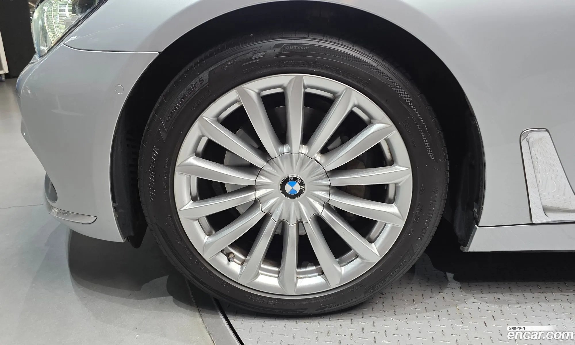 BMW 7 Series 2016 WBA7G6107GG679596 — 11