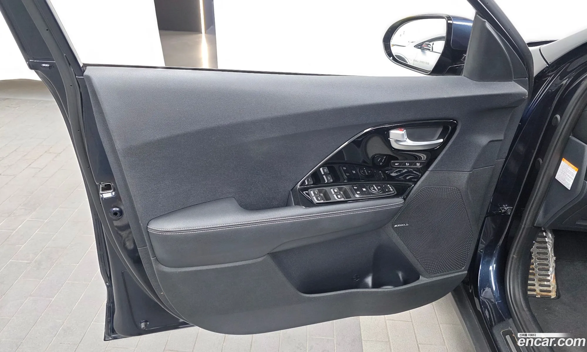Kia Niro 2021 KNACE81CGMA474196 — 6