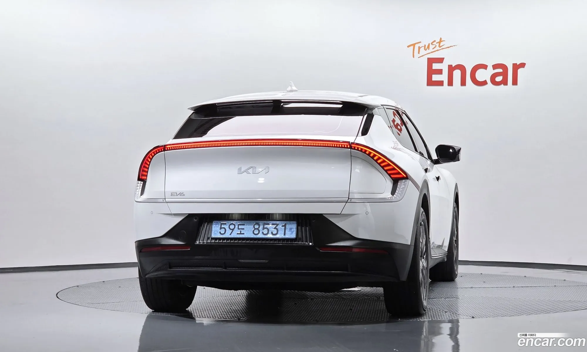 Kia EV6 2024 KNAC281AFRA218411 — 4