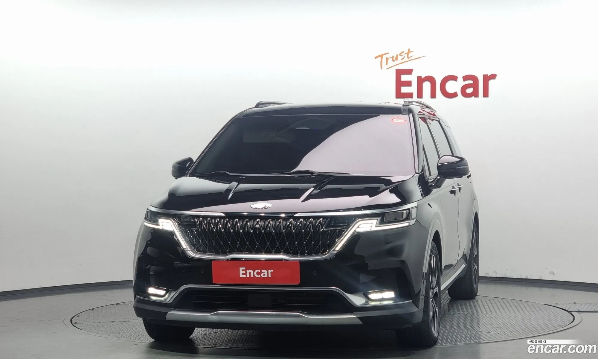 Kia Carnival 2020 KNANE81BBMS001381 — 2