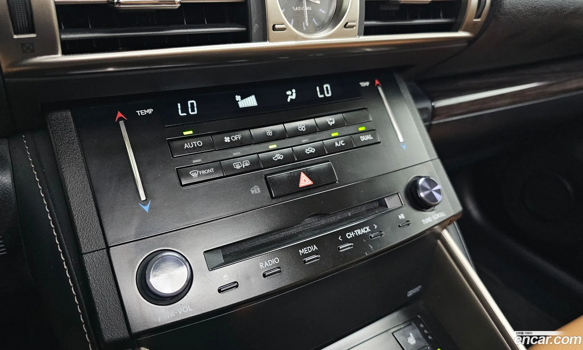 Lexus IS250 2014 — 10