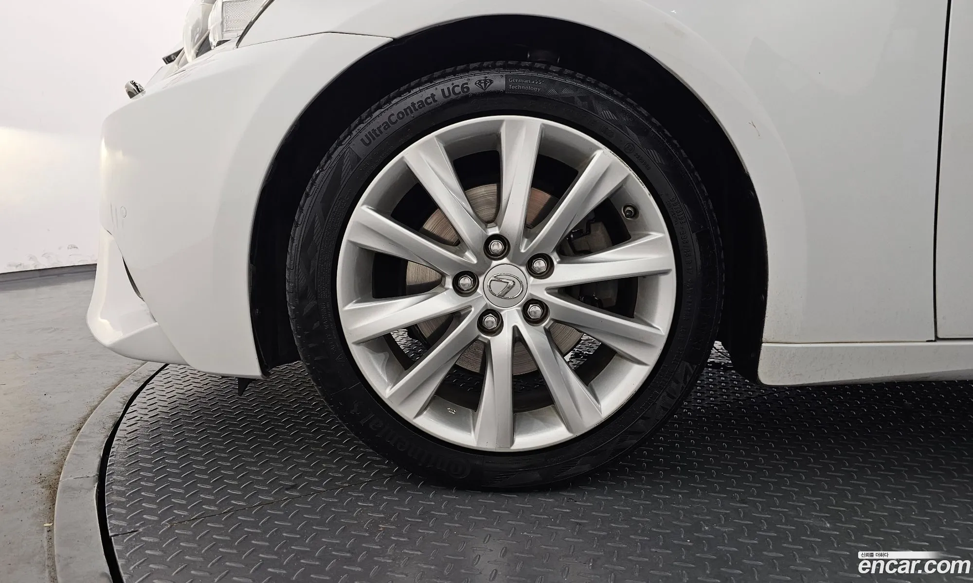 Lexus IS250 2014 — 3