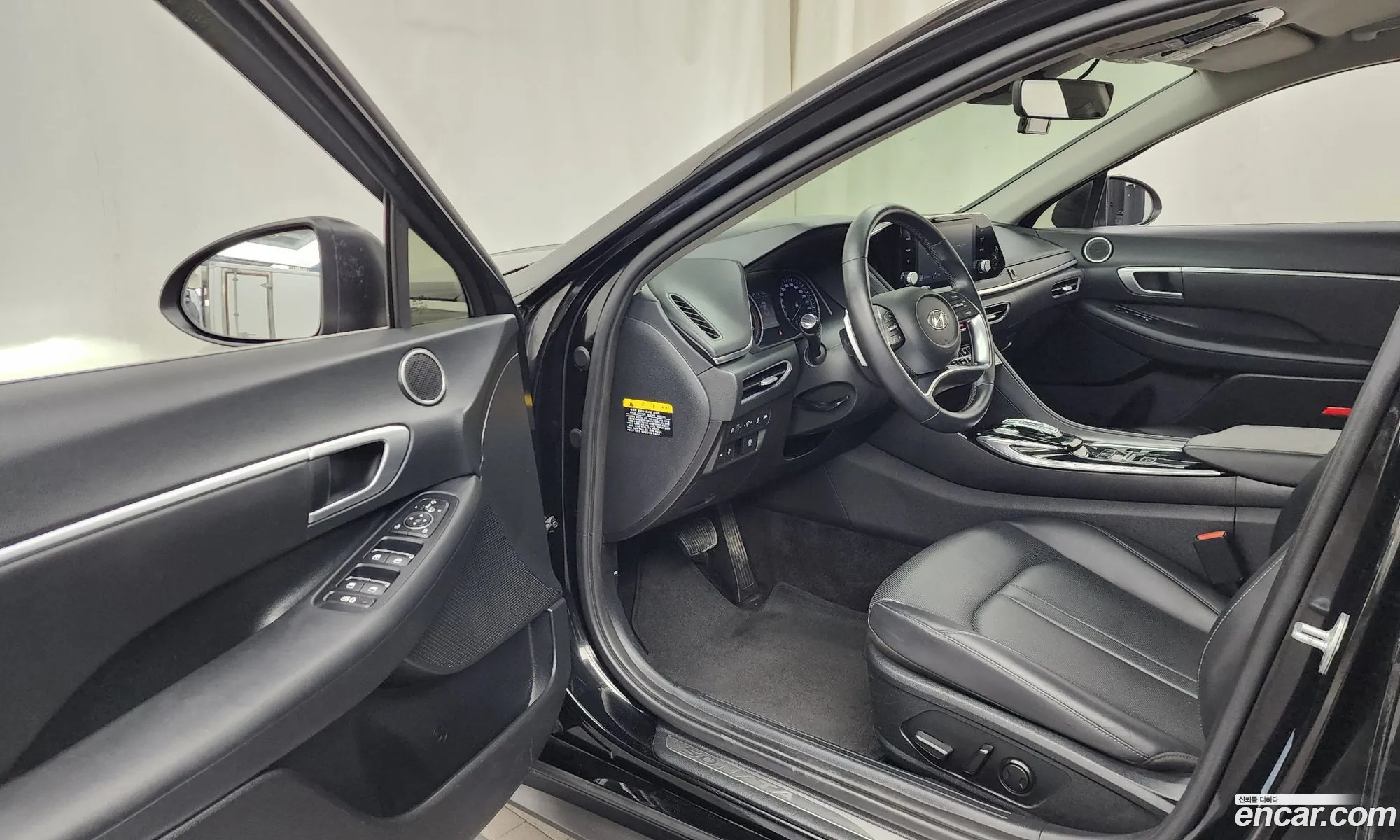 Hyundai Sonata 2019 KMHL141EBLA006402 — 14