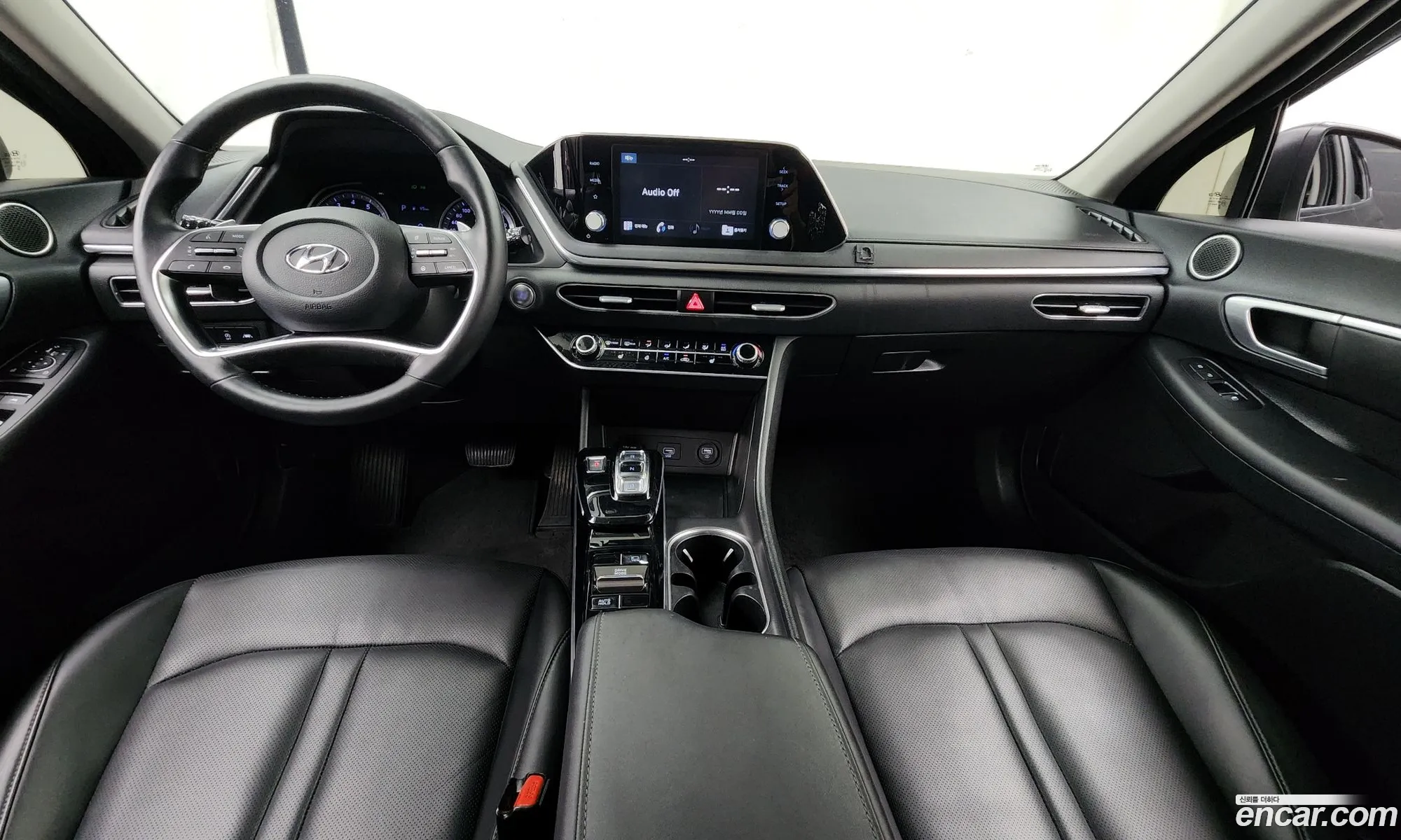 Hyundai Sonata 2019 KMHL141EBLA006402 — 18
