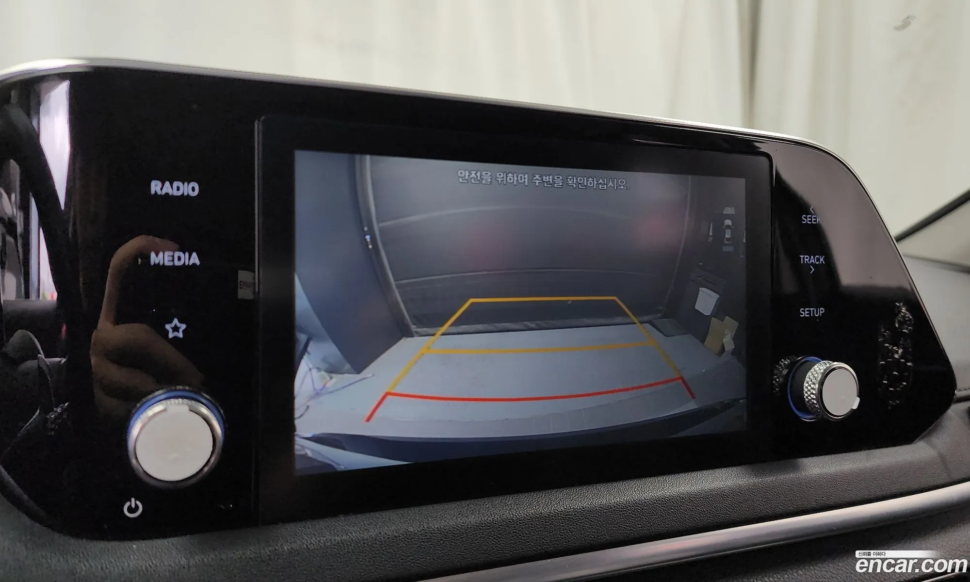 Hyundai Sonata 2019 KMHL141EBLA006402 — 16