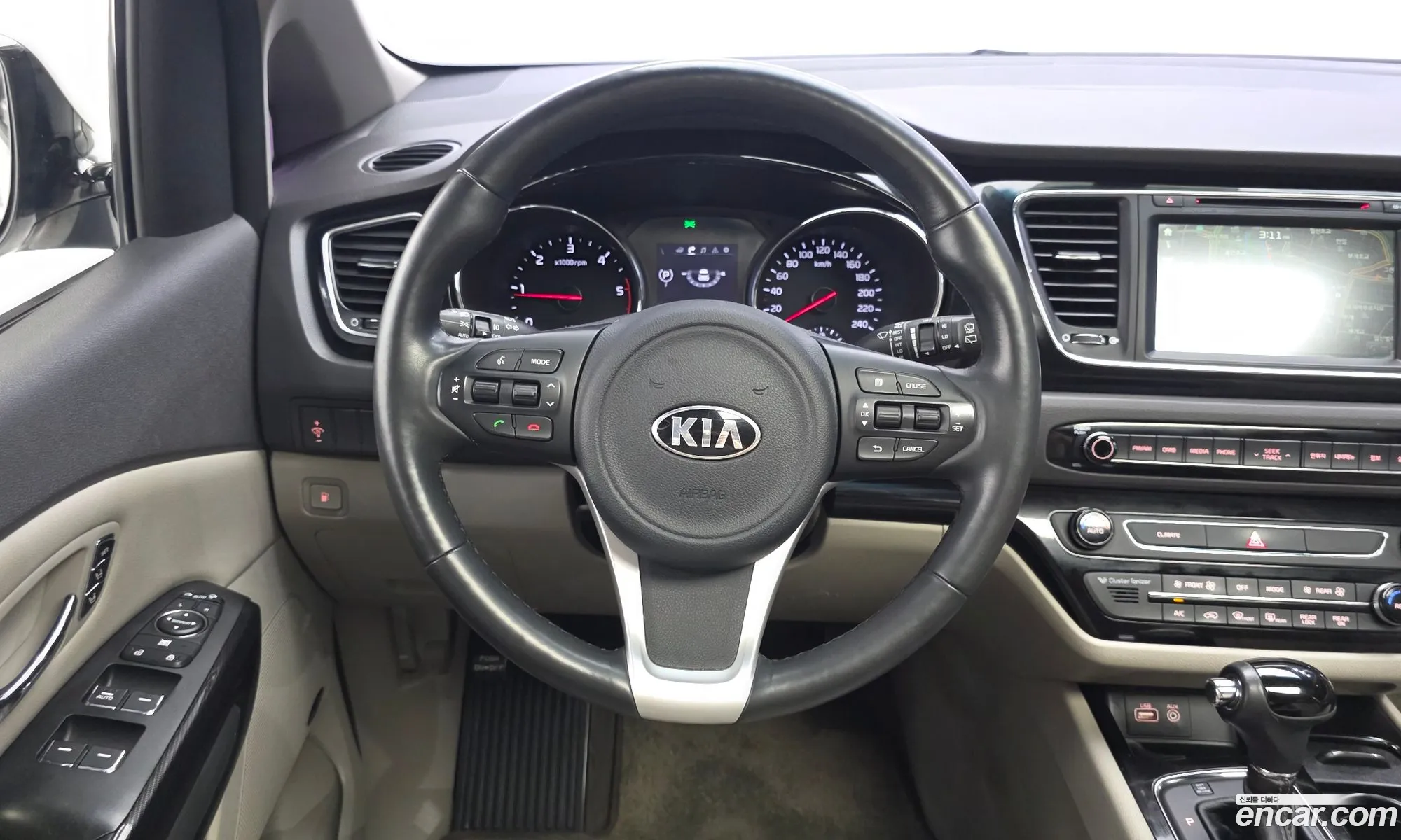 Kia Carnival 2016 KNAME81ABGS241900 — 3