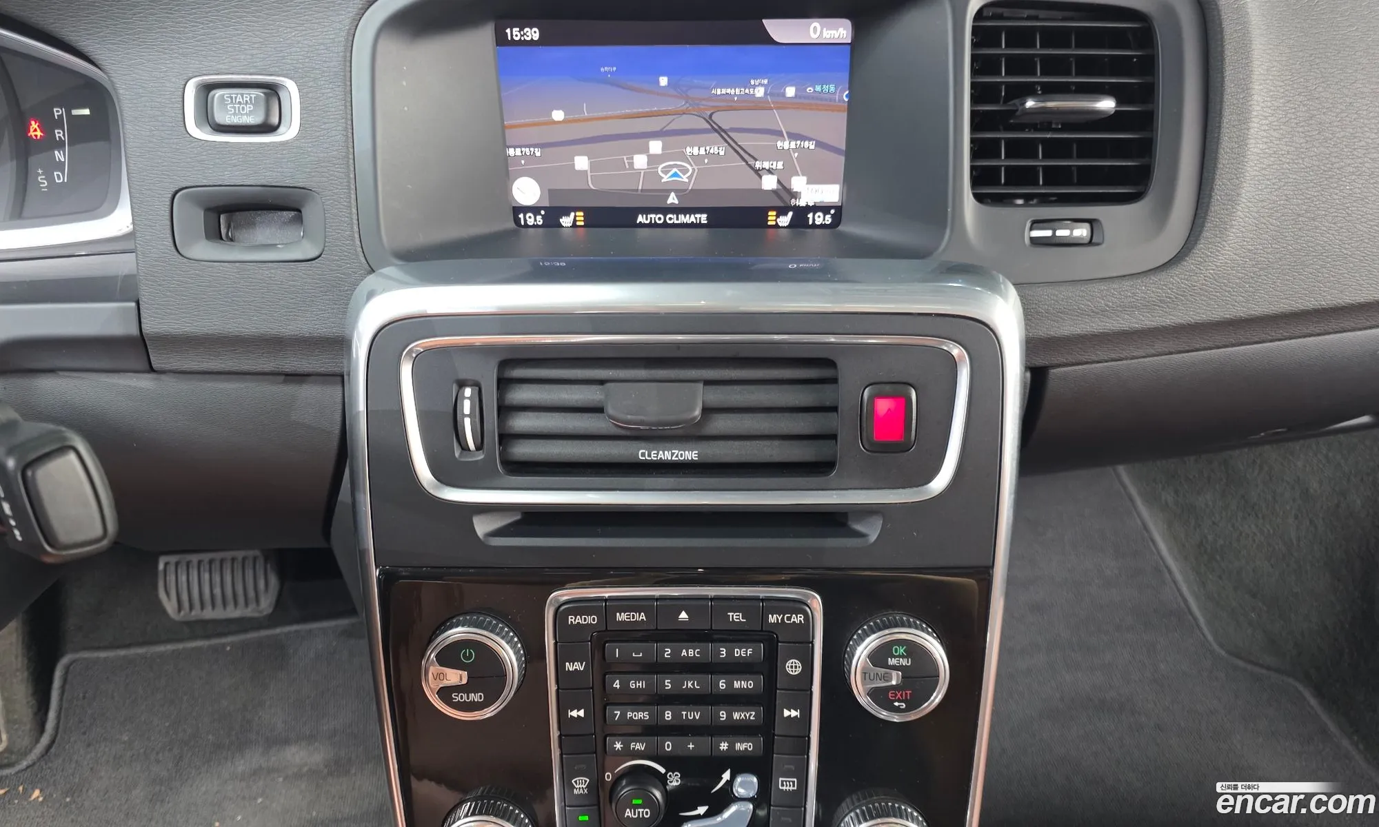 Volvo S60 2018 YV1FS40MDJ2467370 — 22