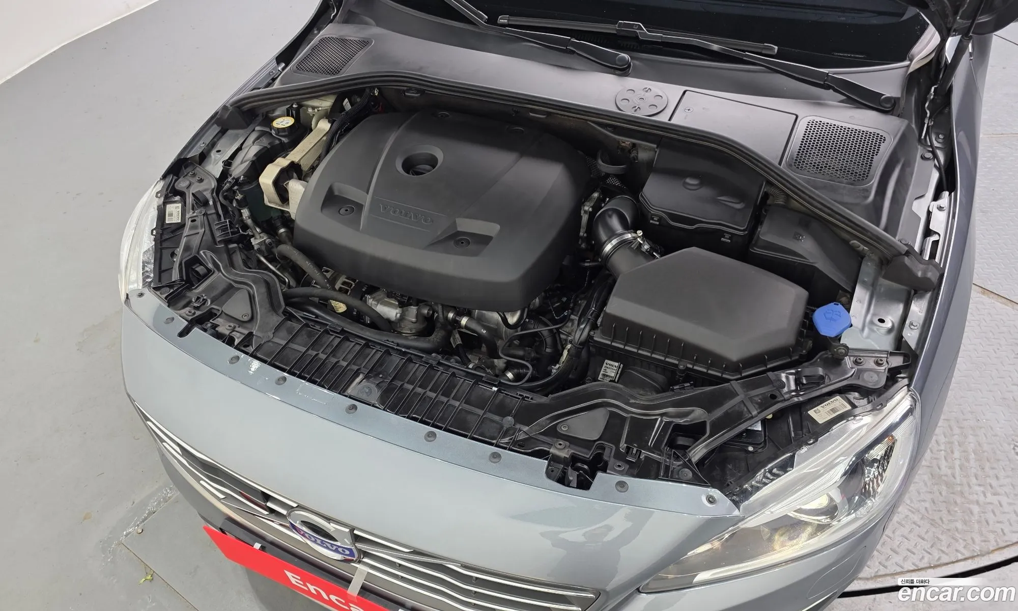 Volvo S60 2018 YV1FS40MDJ2467370 — 8