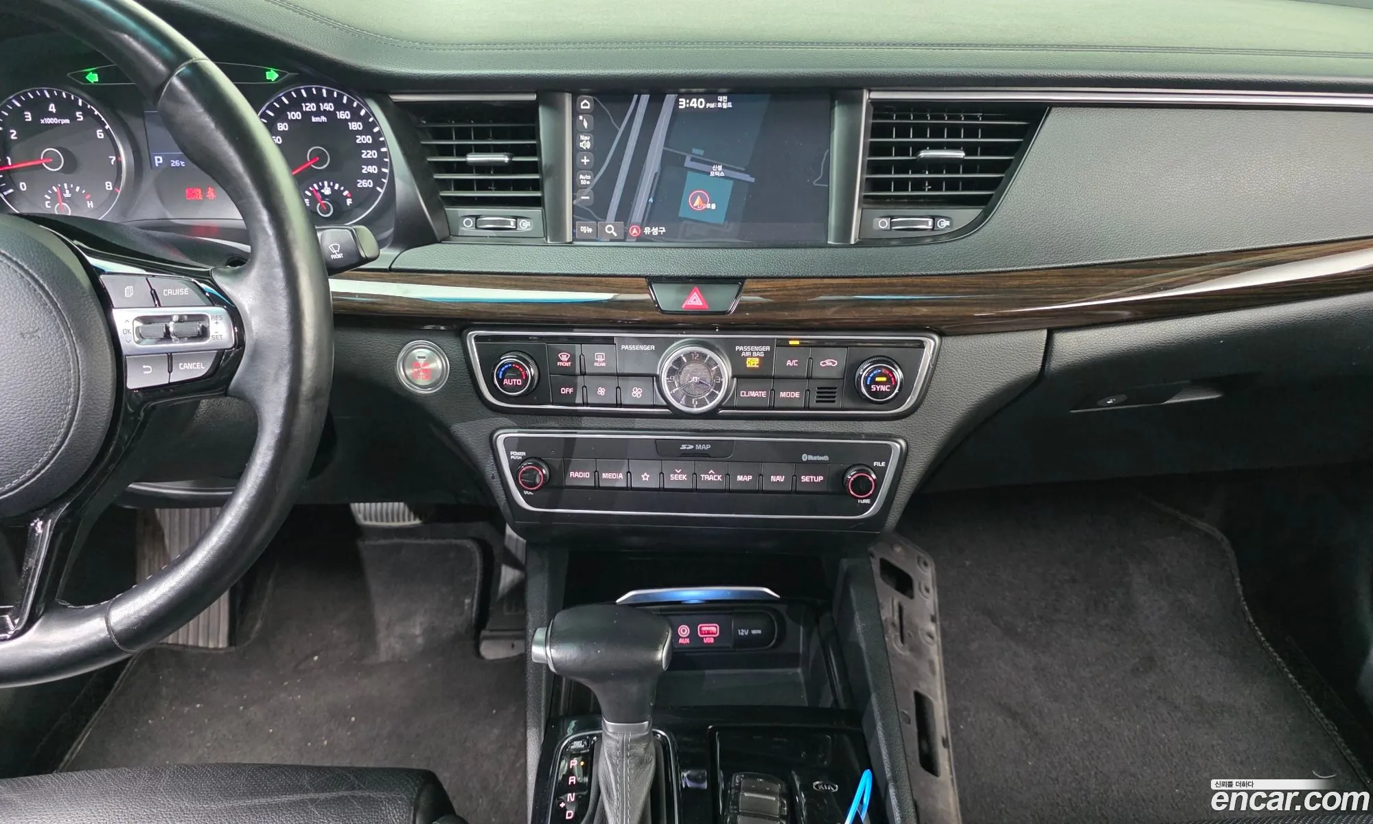 Kia K7 2018 KNALC418BJA151498 — 22